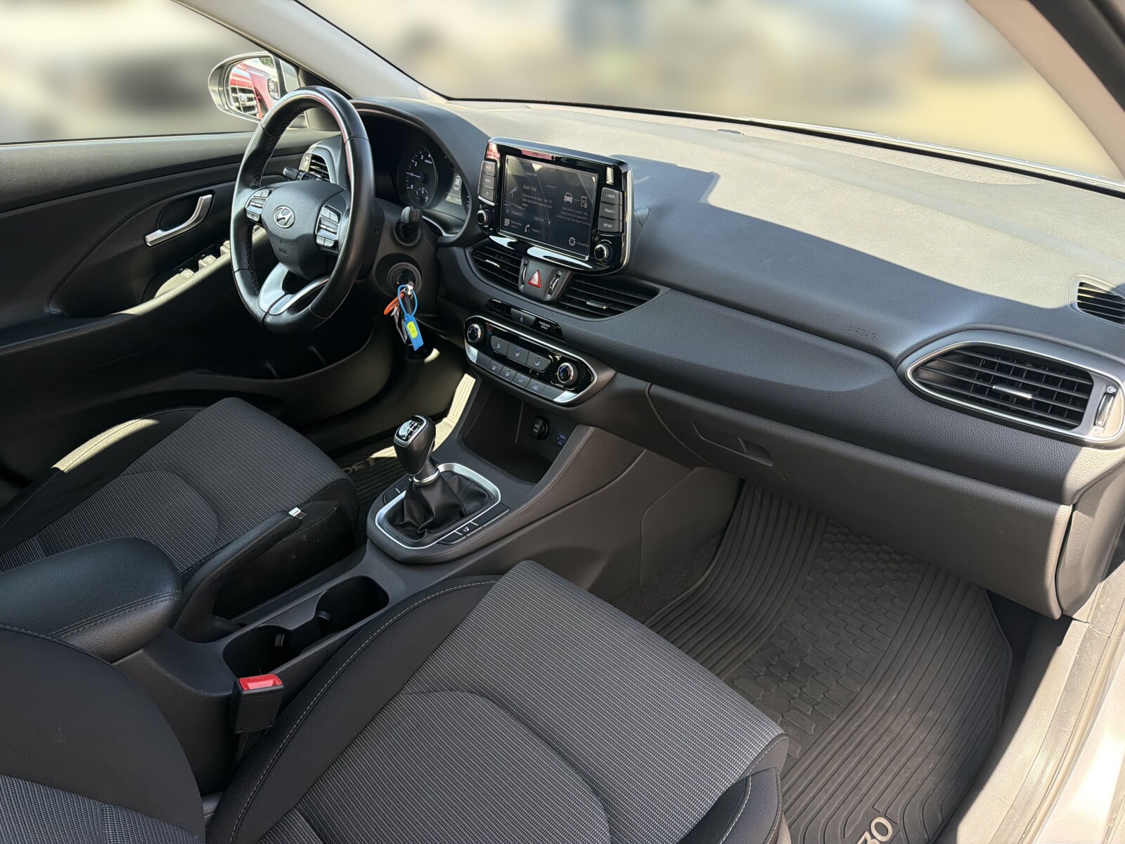Hyundai i30 - zdjęcie 17