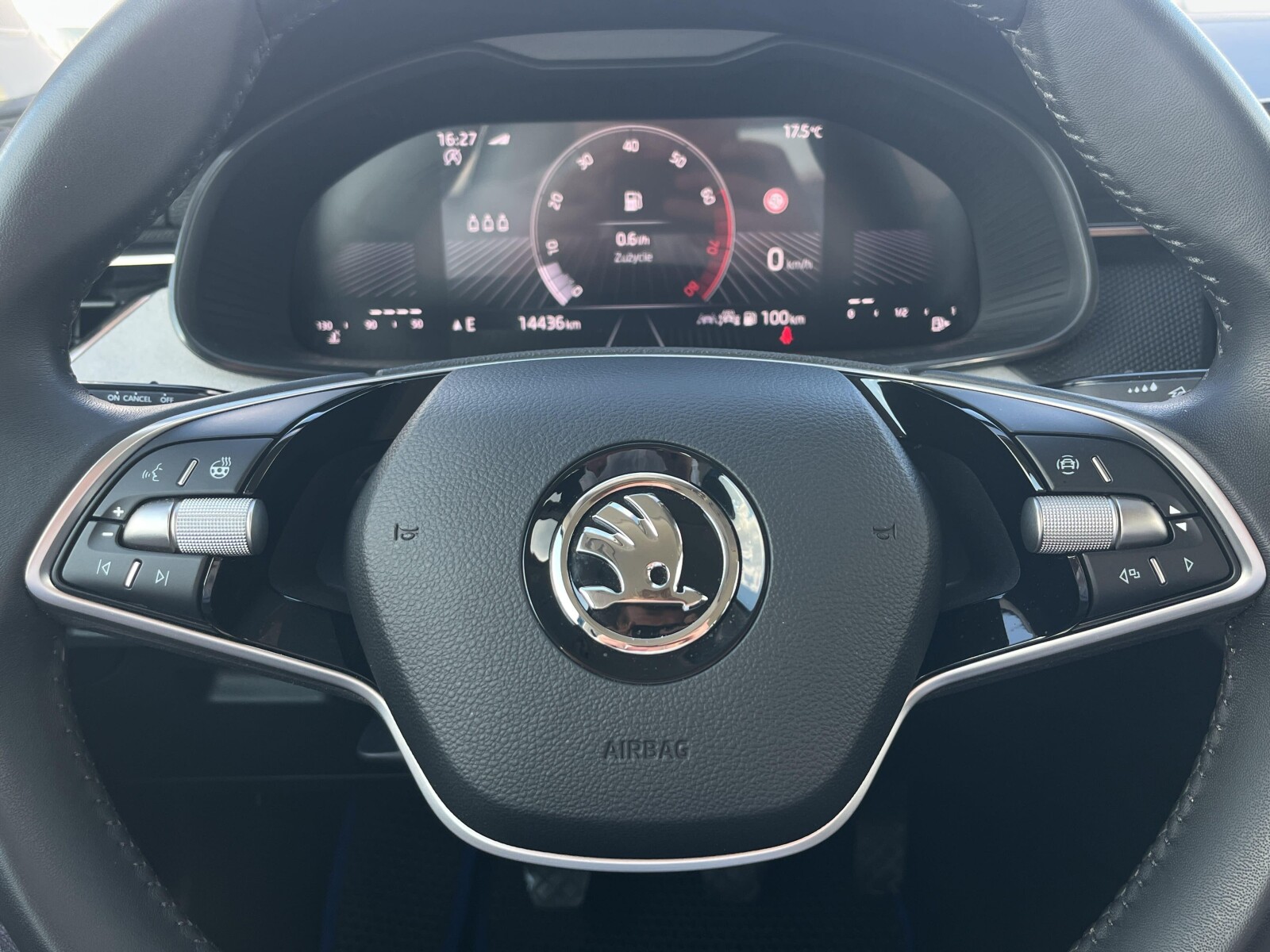 Škoda Kamiq - zdjęcie 18