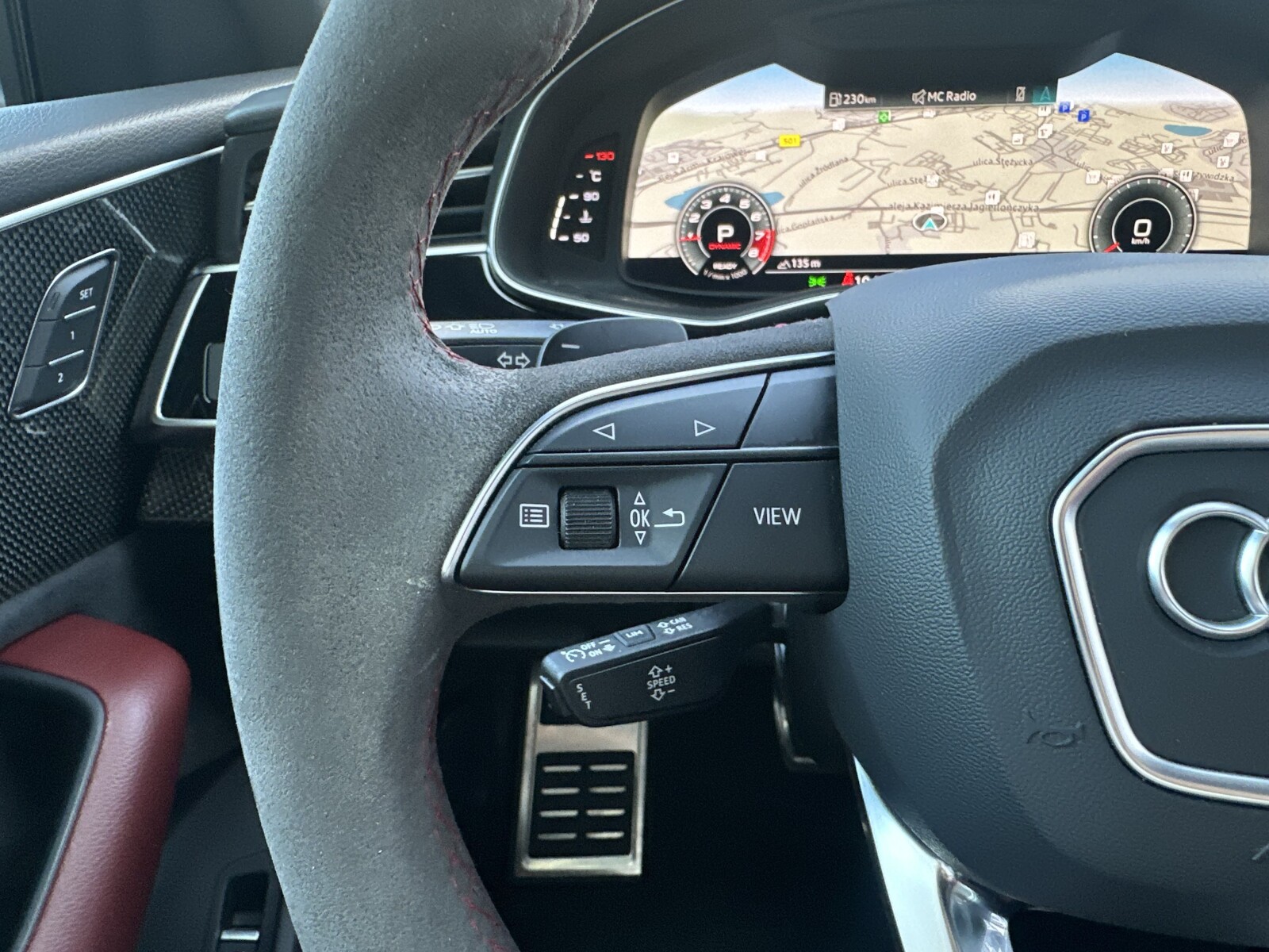 Audi SQ8 - zdjęcie 11