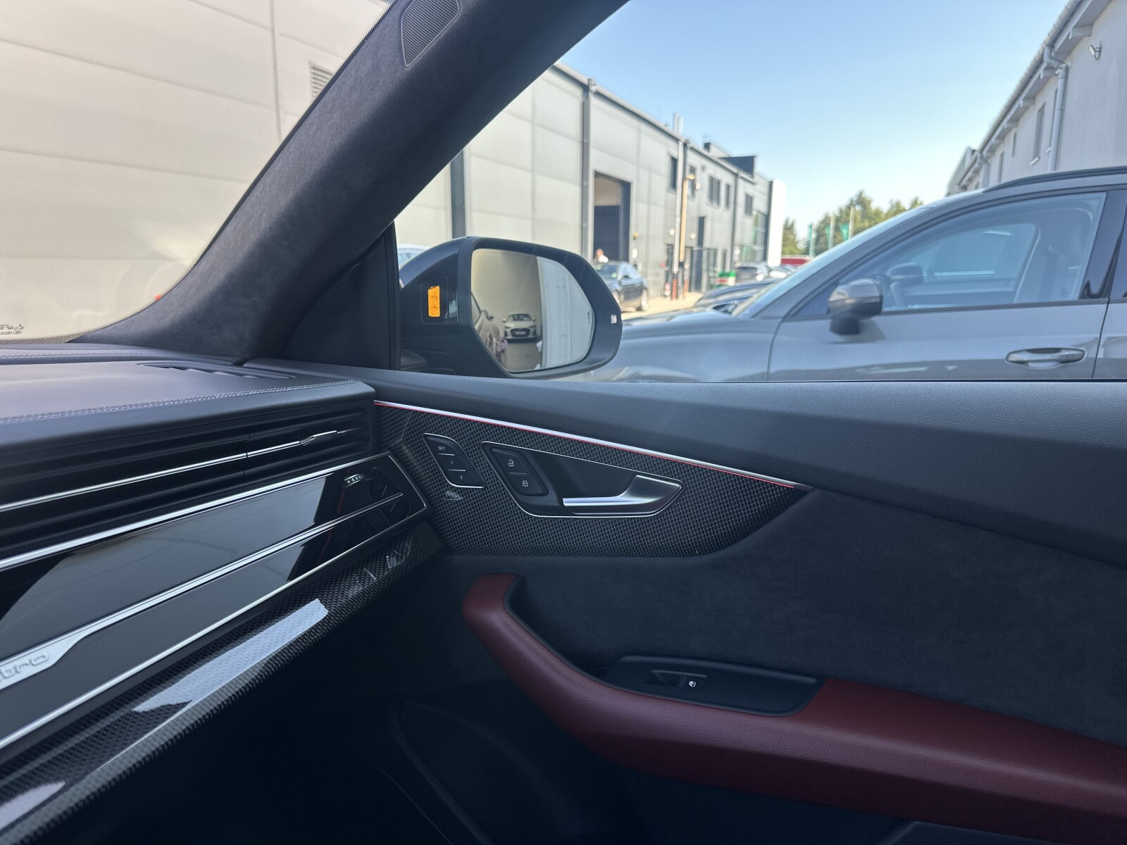 Audi SQ8 - zdjęcie 16