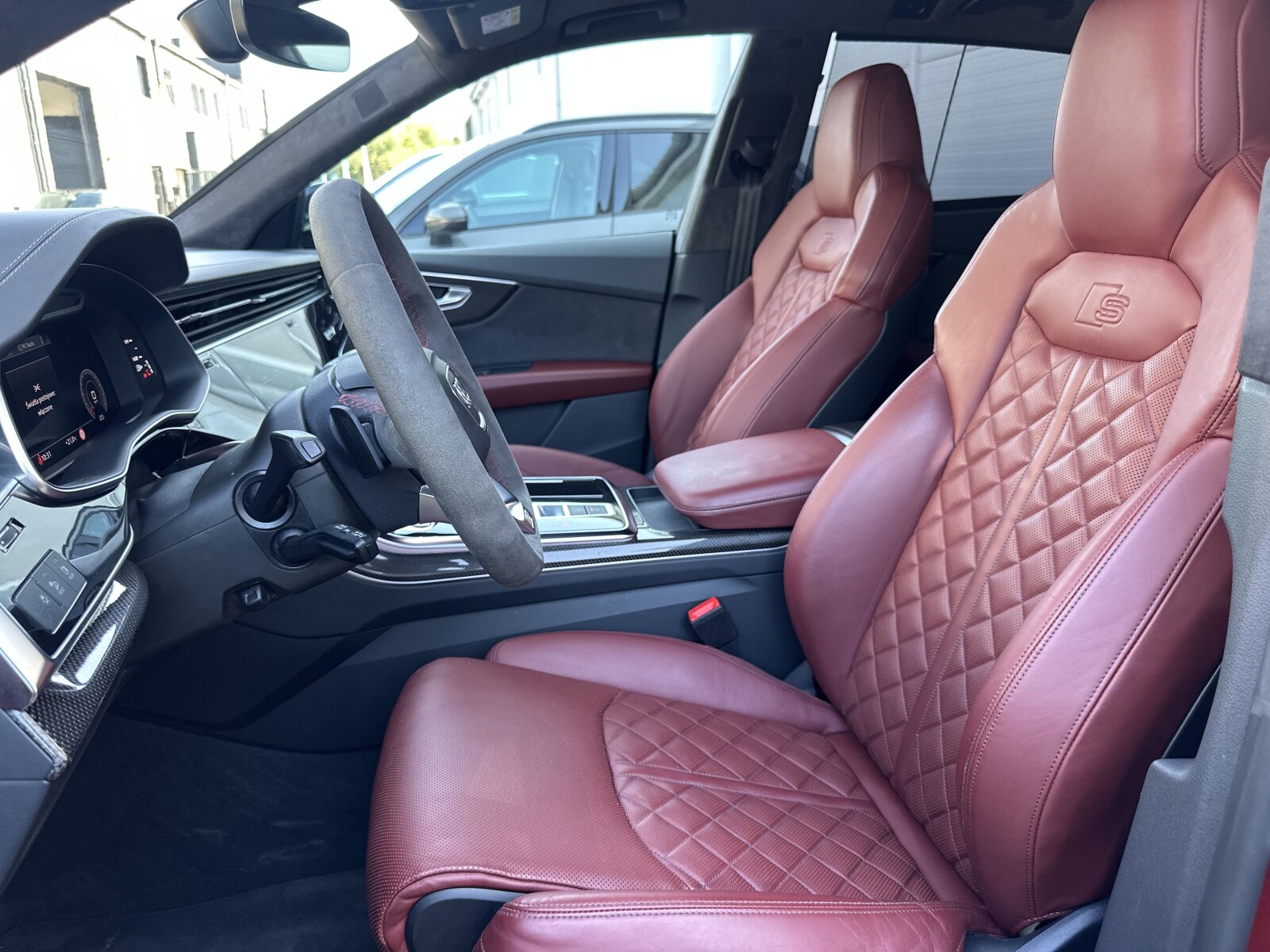 Audi SQ8 - zdjęcie 34