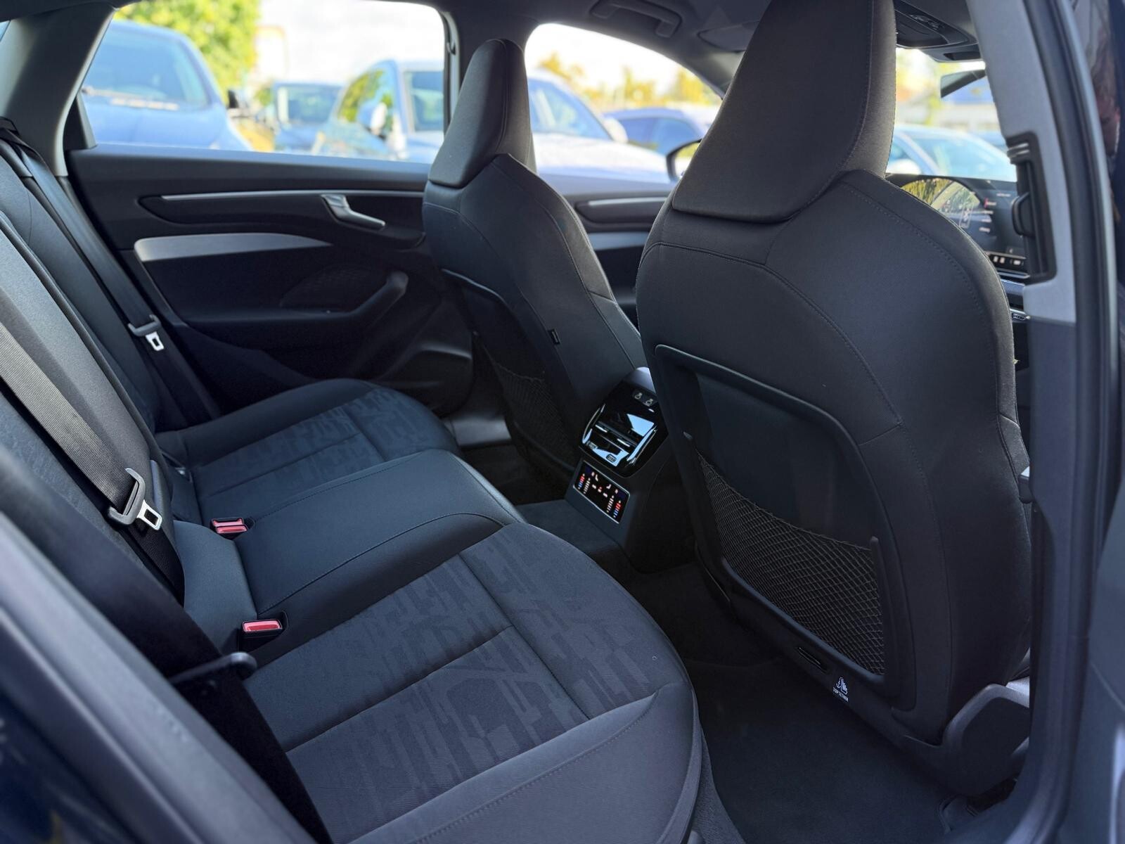 Audi A6 Limousine - zdjęcie 33