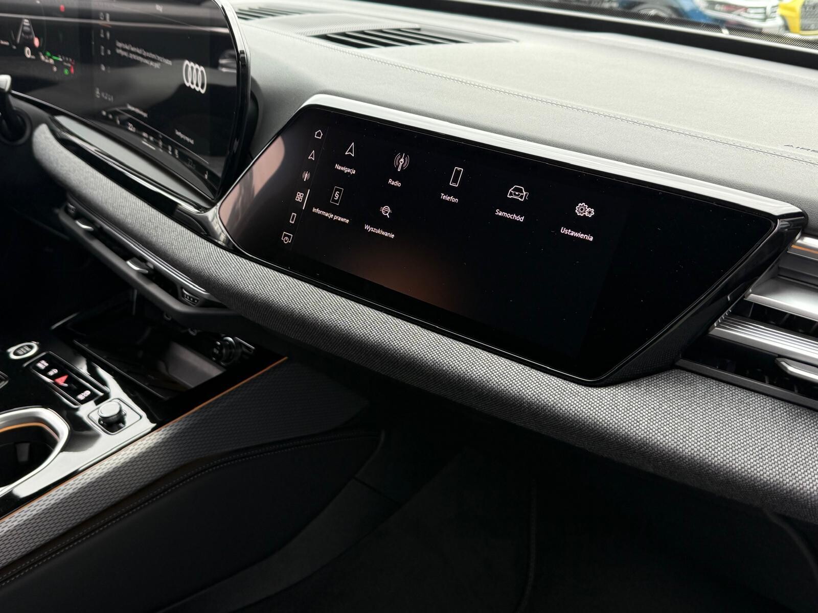 Audi A6 Avant e-hybrid - zdjęcie 25