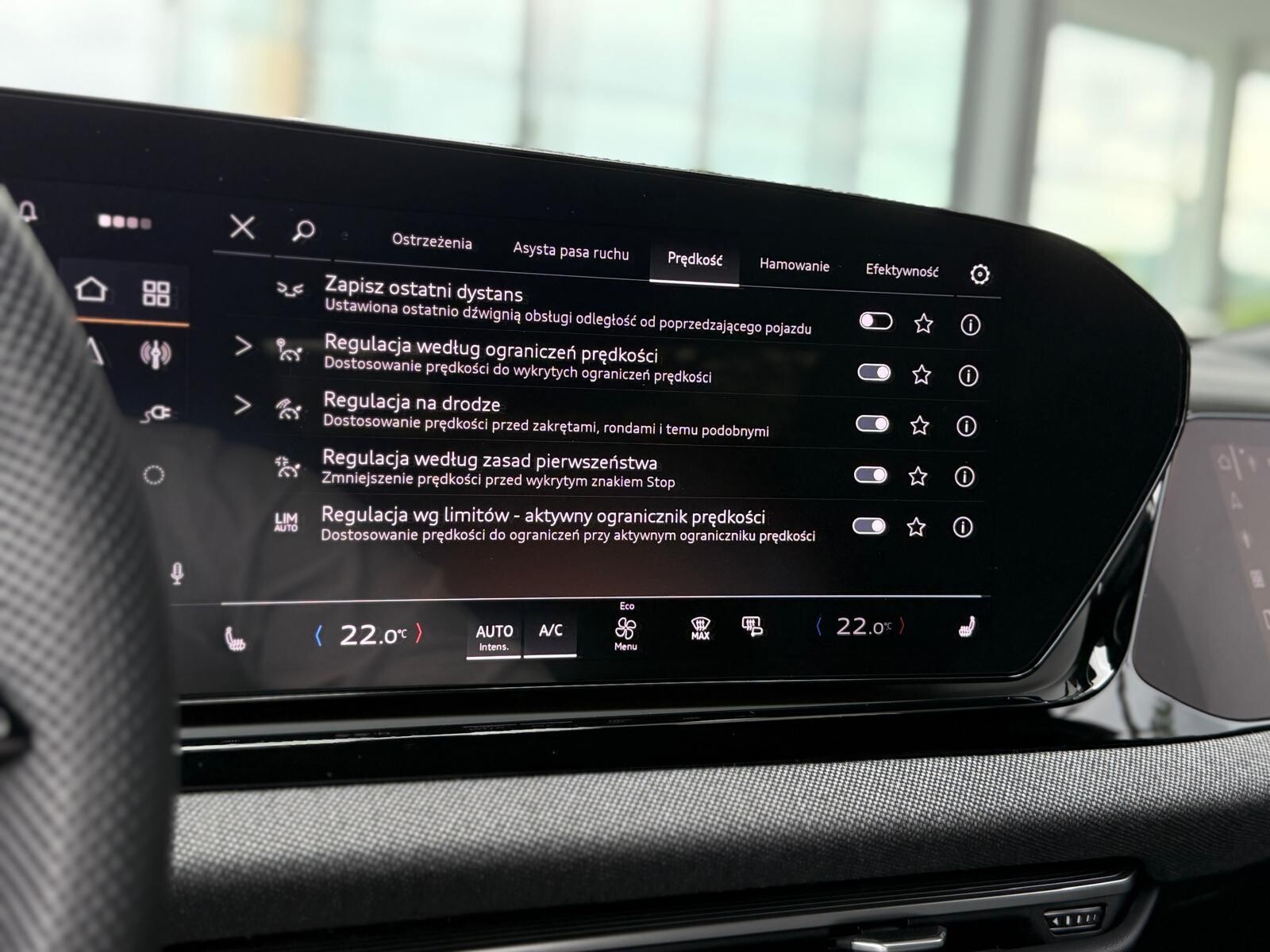 Audi A6 Avant e-hybrid - zdjęcie 37