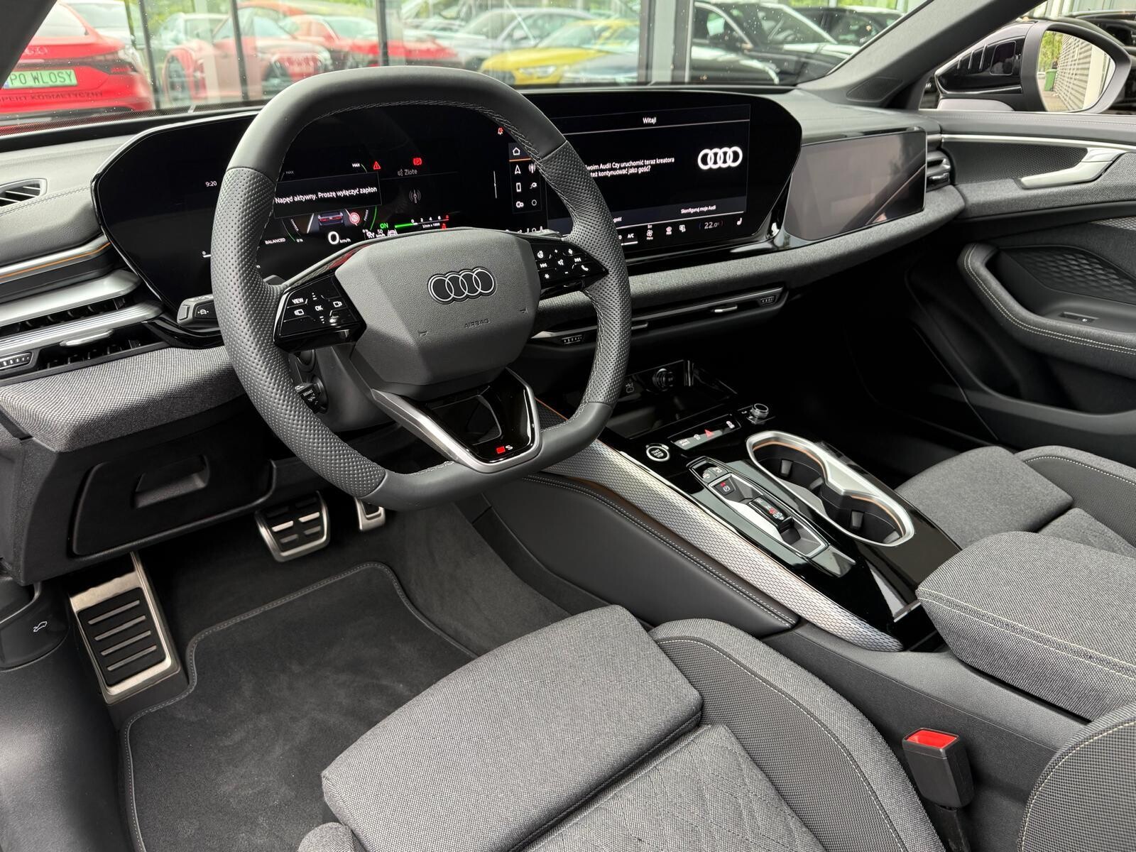 Audi A6 Avant e-hybrid - zdjęcie 13