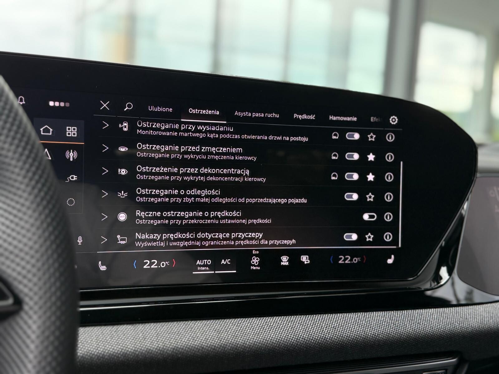 Audi A6 Avant e-hybrid - zdjęcie 35