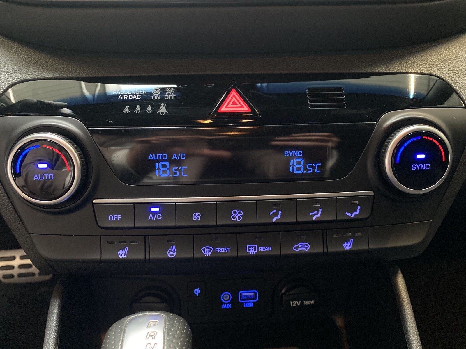 Hyundai Tucson - zdjęcie 15