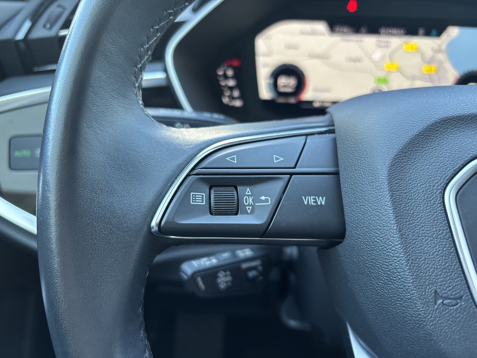 Audi Q3 - zdjęcie 12