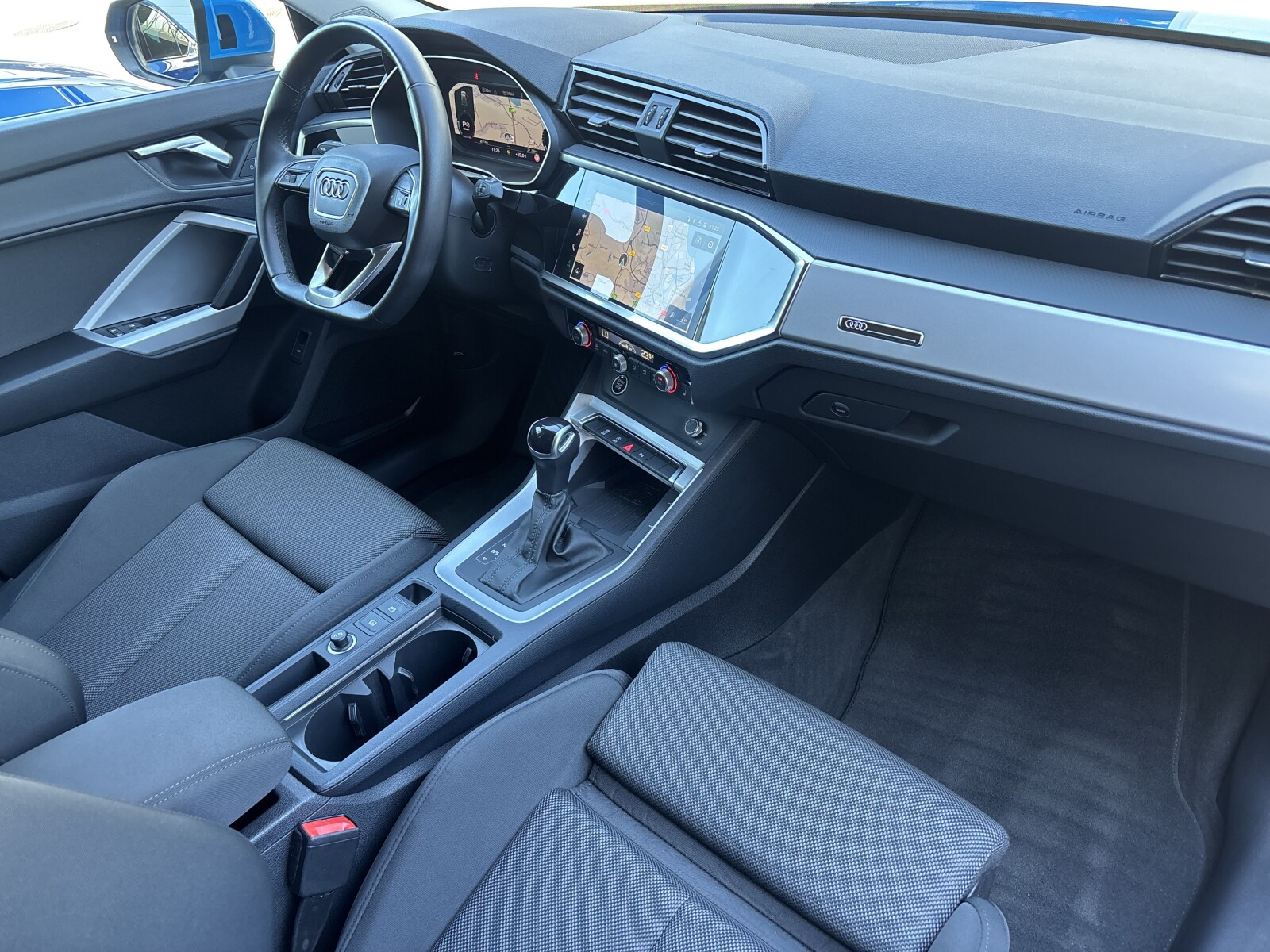 Audi Q3 - zdjęcie 29