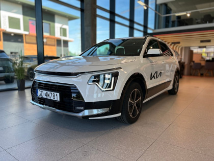 KIA NIRO HEV L+BCW DEMO