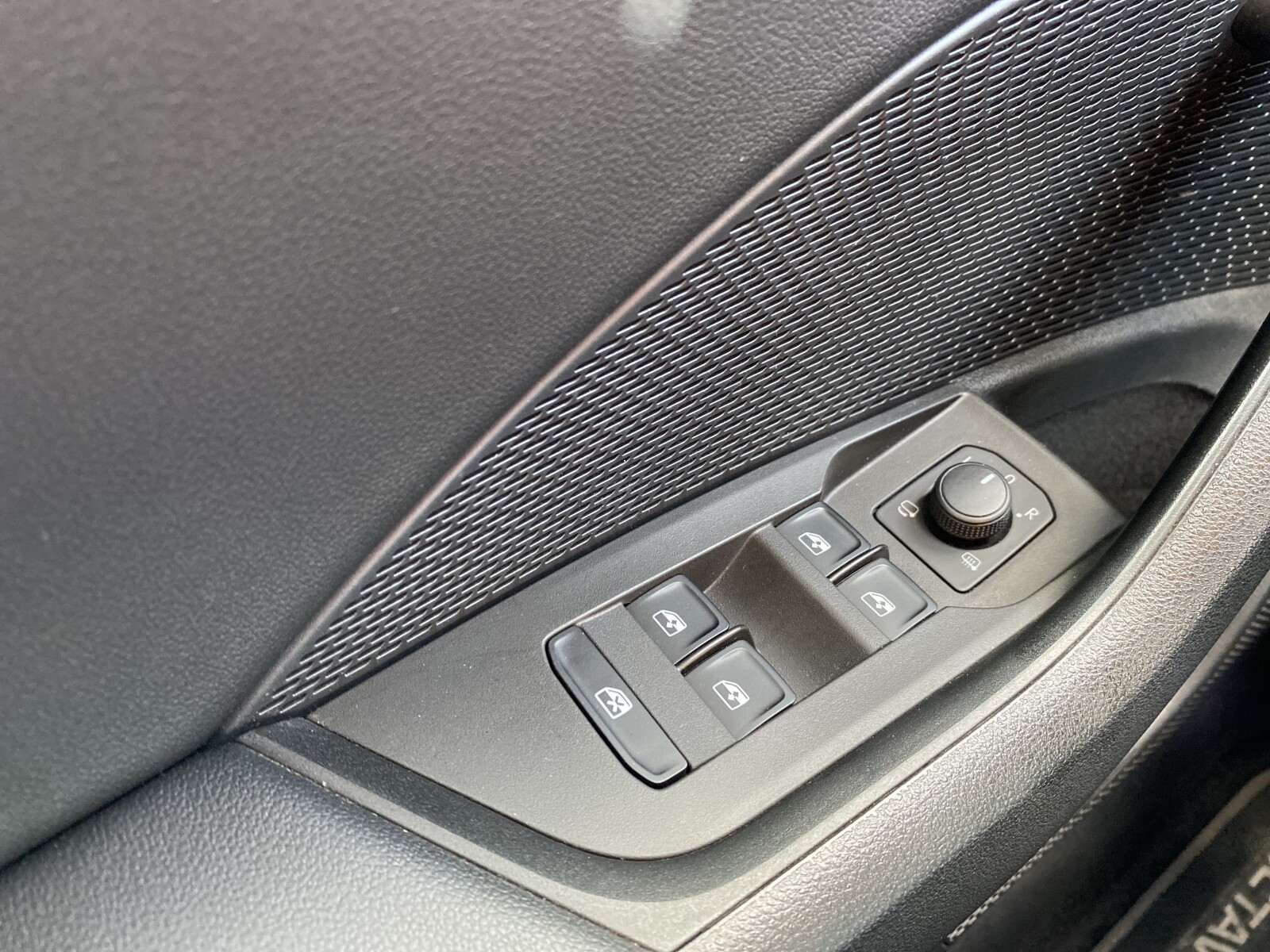 Škoda Octavia Combi - zdjęcie 17