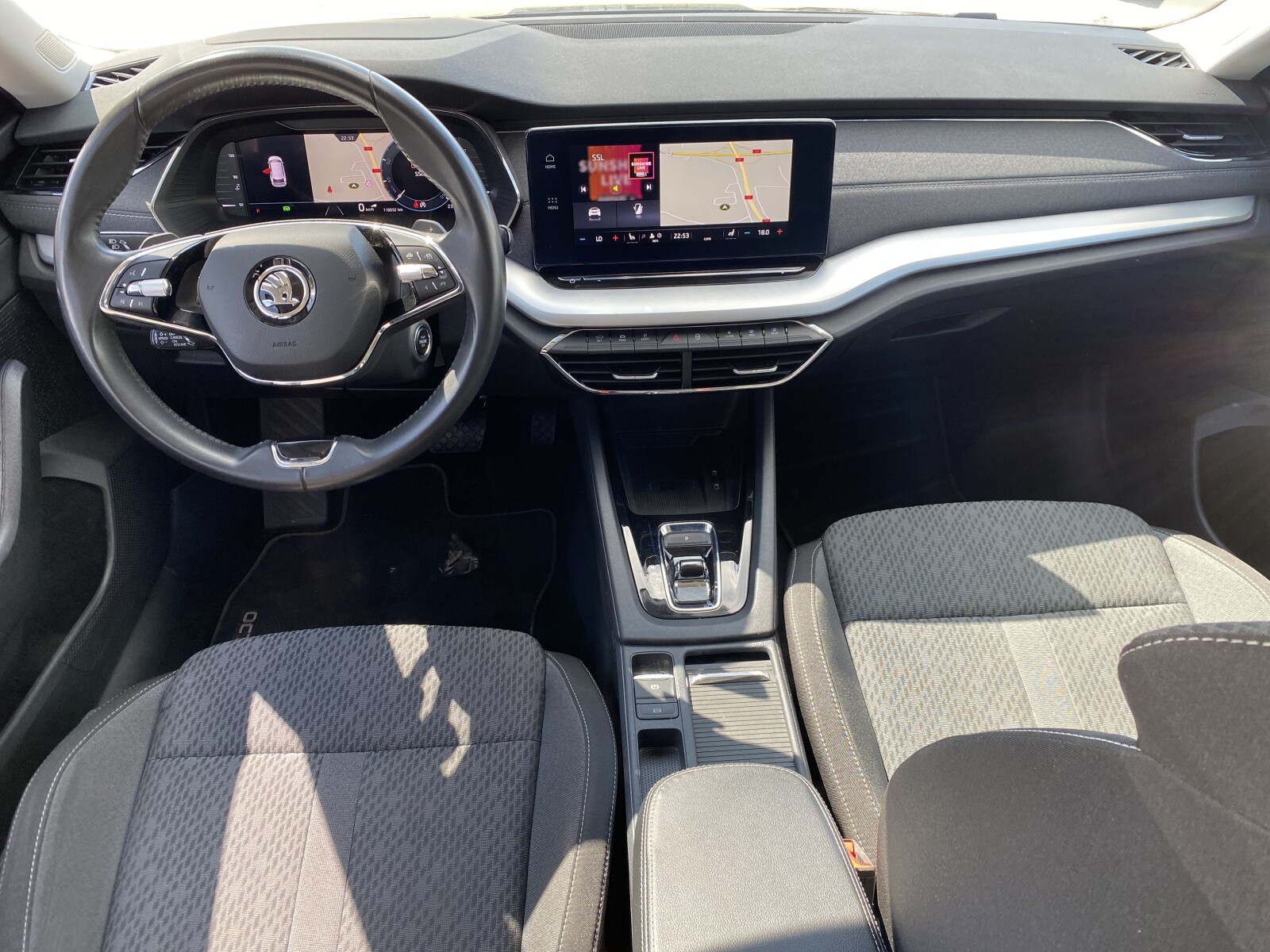Škoda Octavia Combi - zdjęcie 11