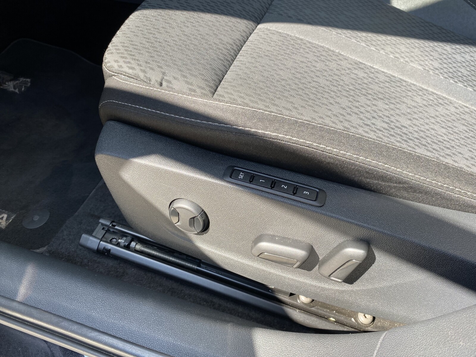 Škoda Octavia Combi - zdjęcie 16