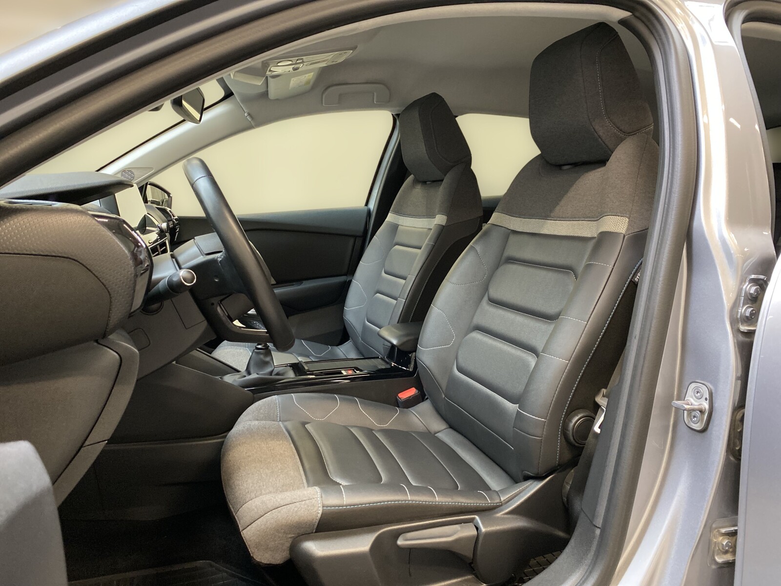 Citroën C4 - zdjęcie 12