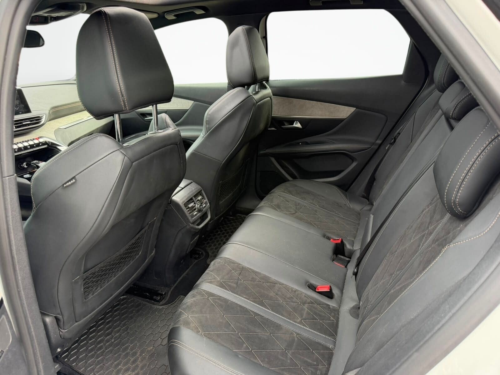 Peugeot 3008 - zdjęcie 4