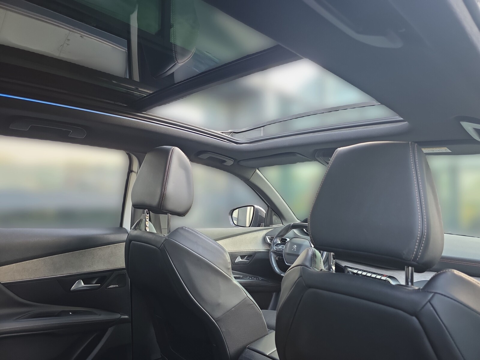 Peugeot 3008 - zdjęcie 32