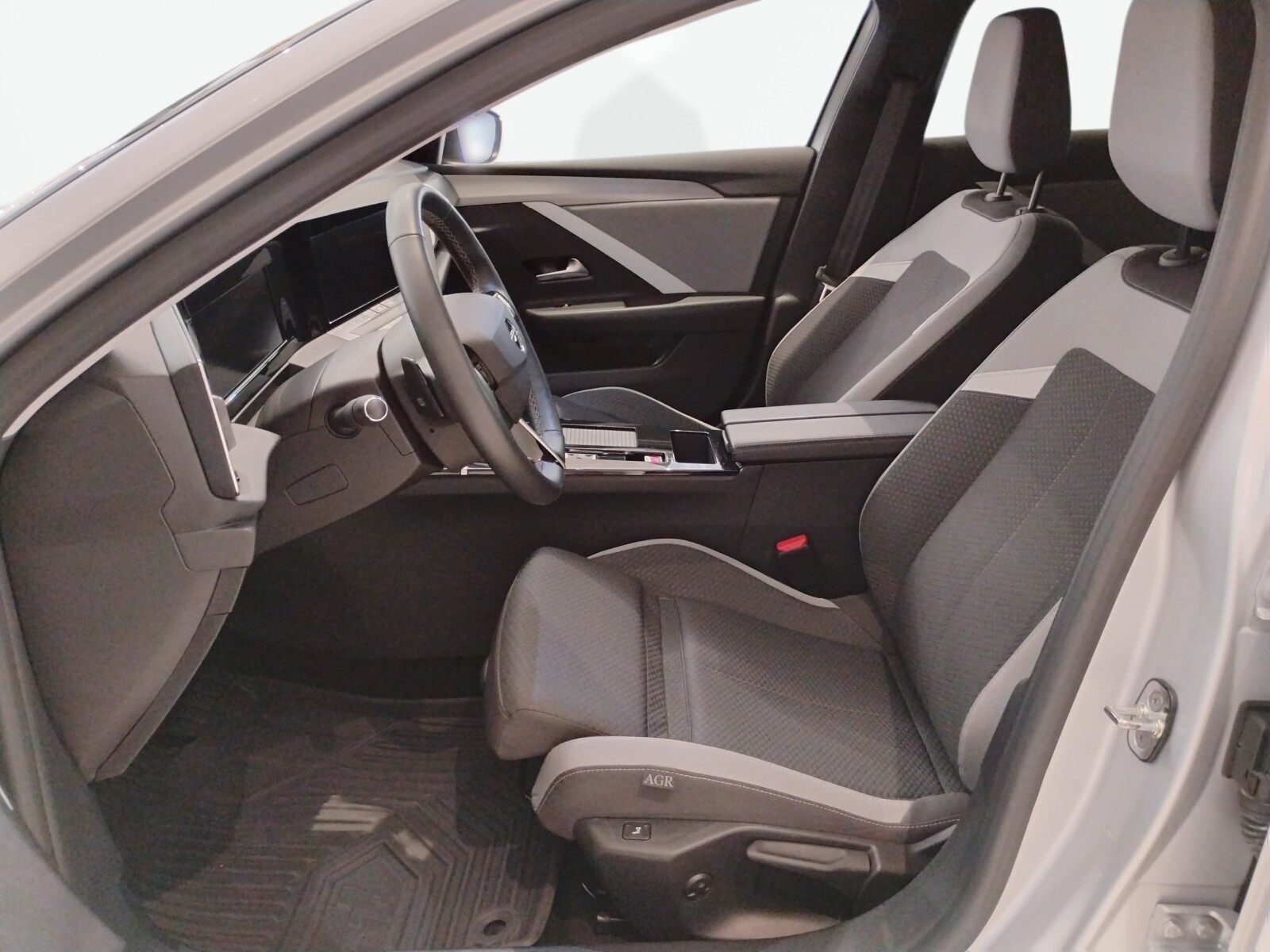 Opel Astra - zdjęcie 9