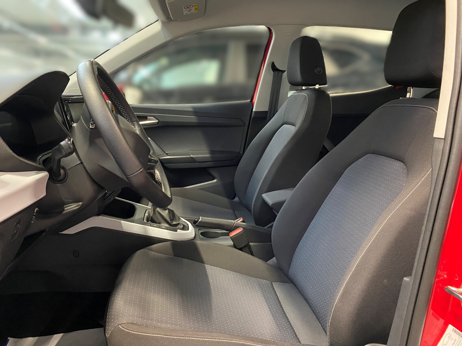Seat Arona - zdjęcie 10
