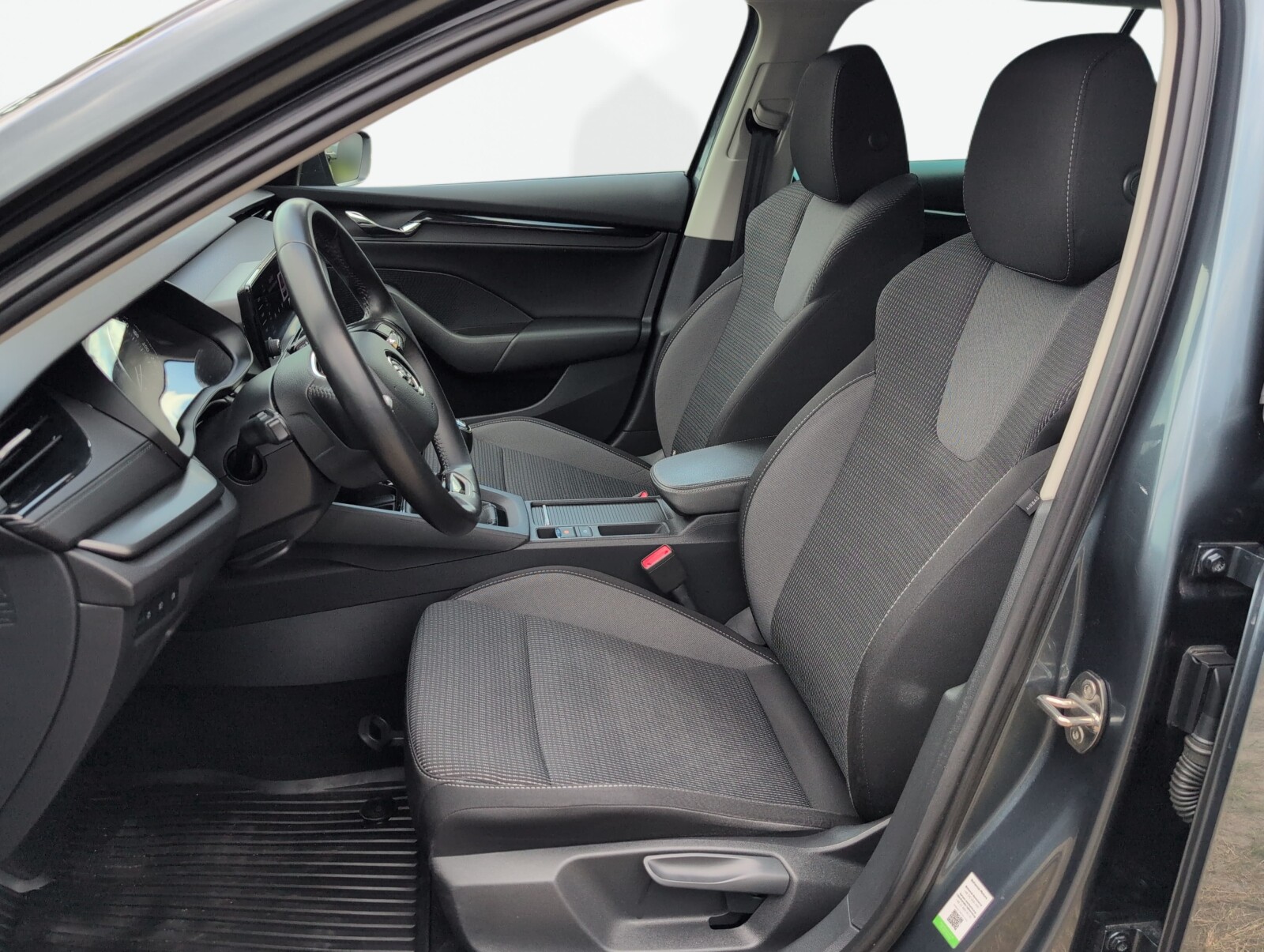 Škoda Octavia Combi - zdjęcie 16