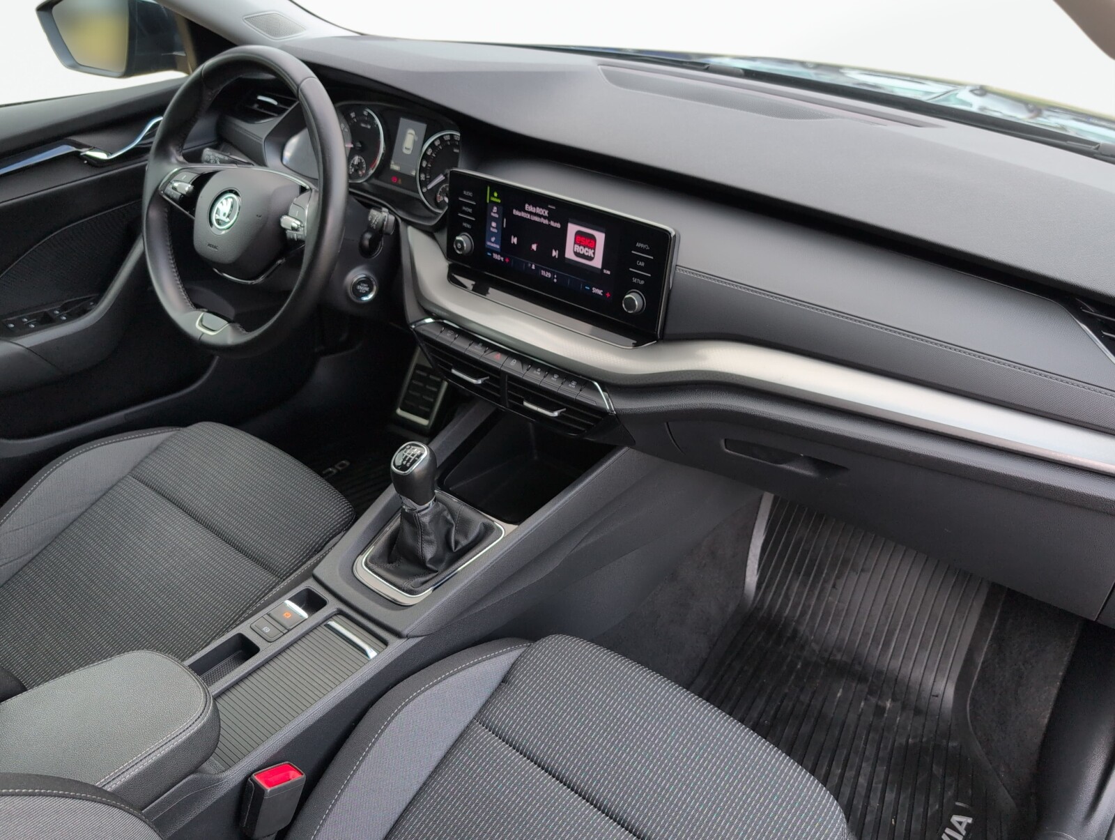 Škoda Octavia Combi - zdjęcie 15
