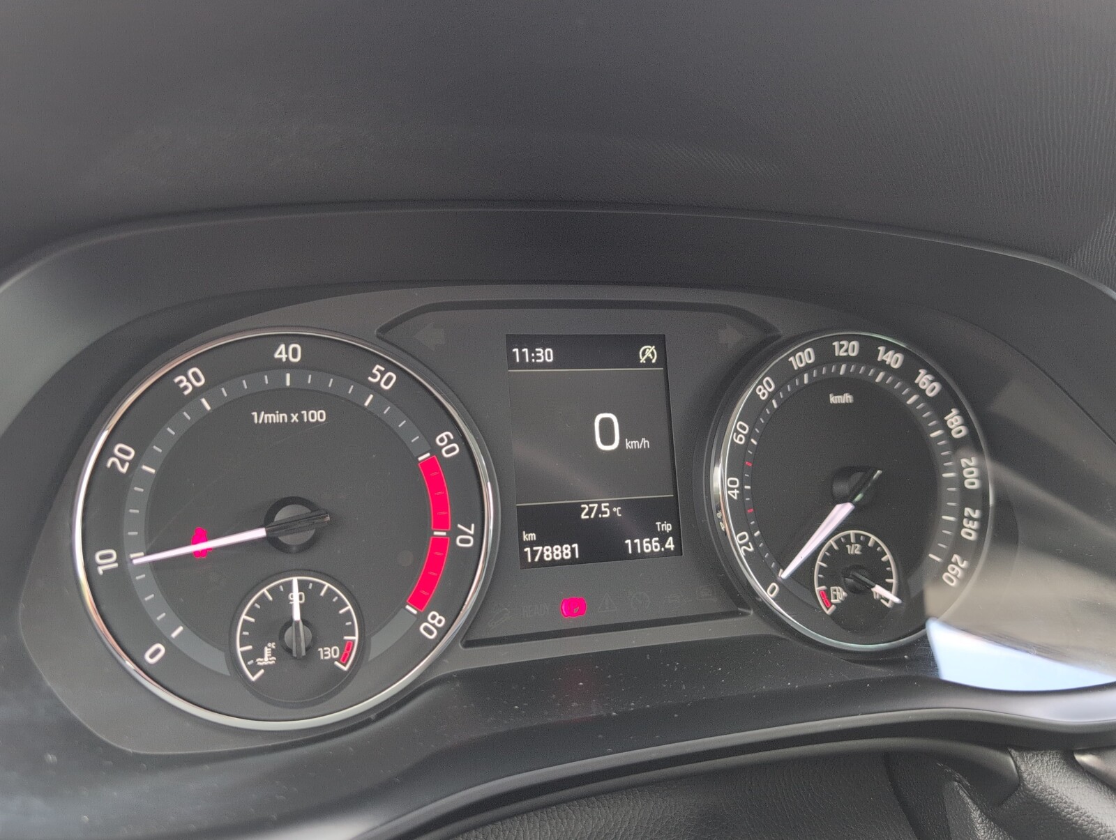 Škoda Octavia Combi - zdjęcie 20