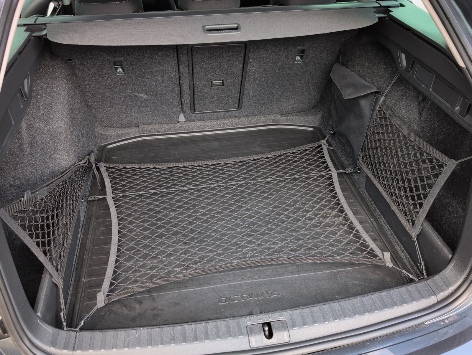 Škoda Octavia Combi - zdjęcie 9