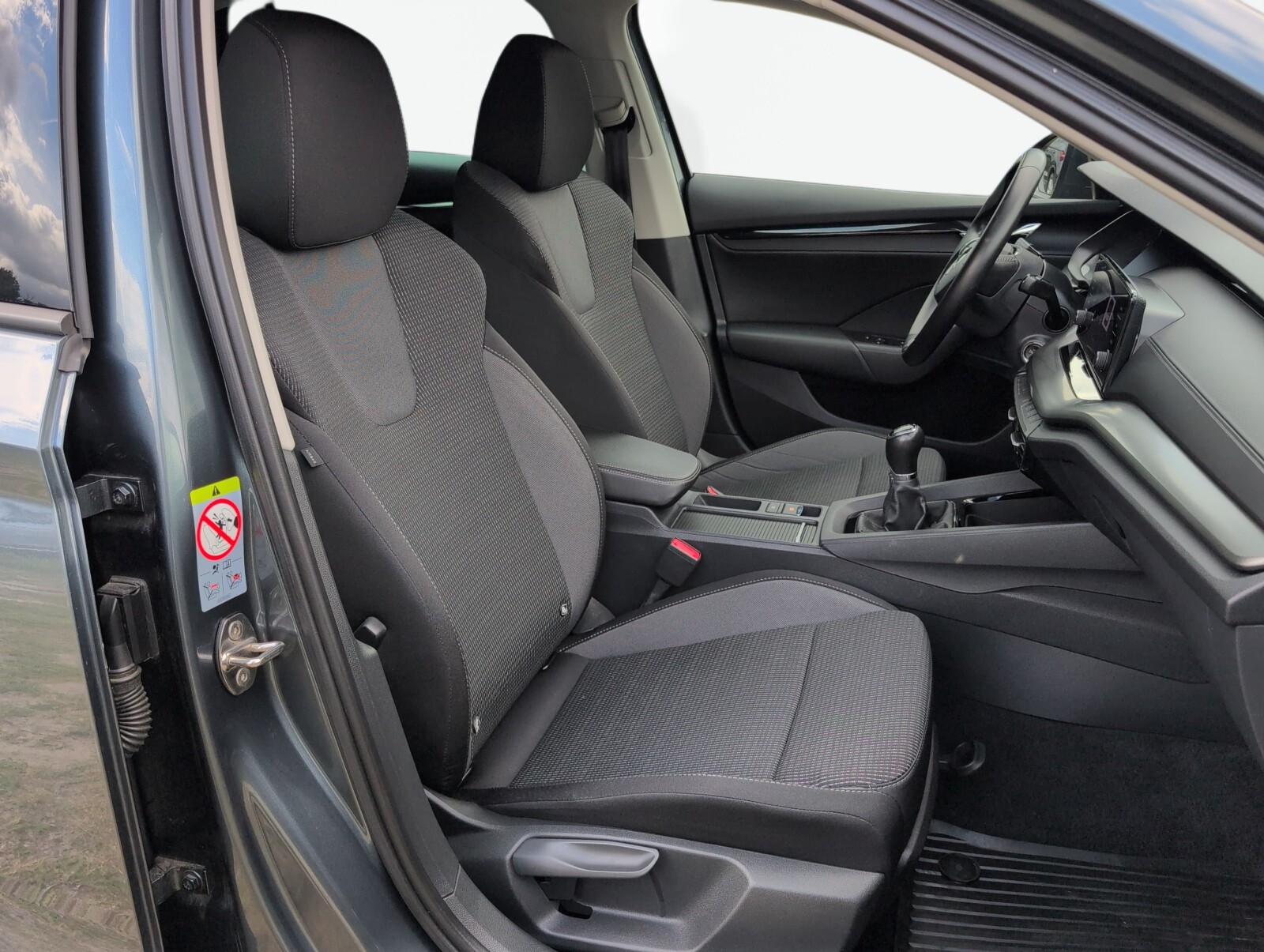 Škoda Octavia Combi - zdjęcie 14