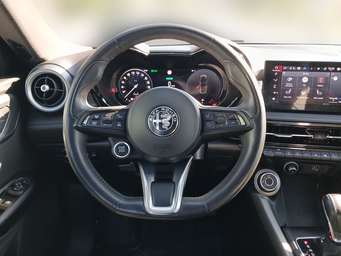 Alfa Romeo Tonale - zdjęcie 24
