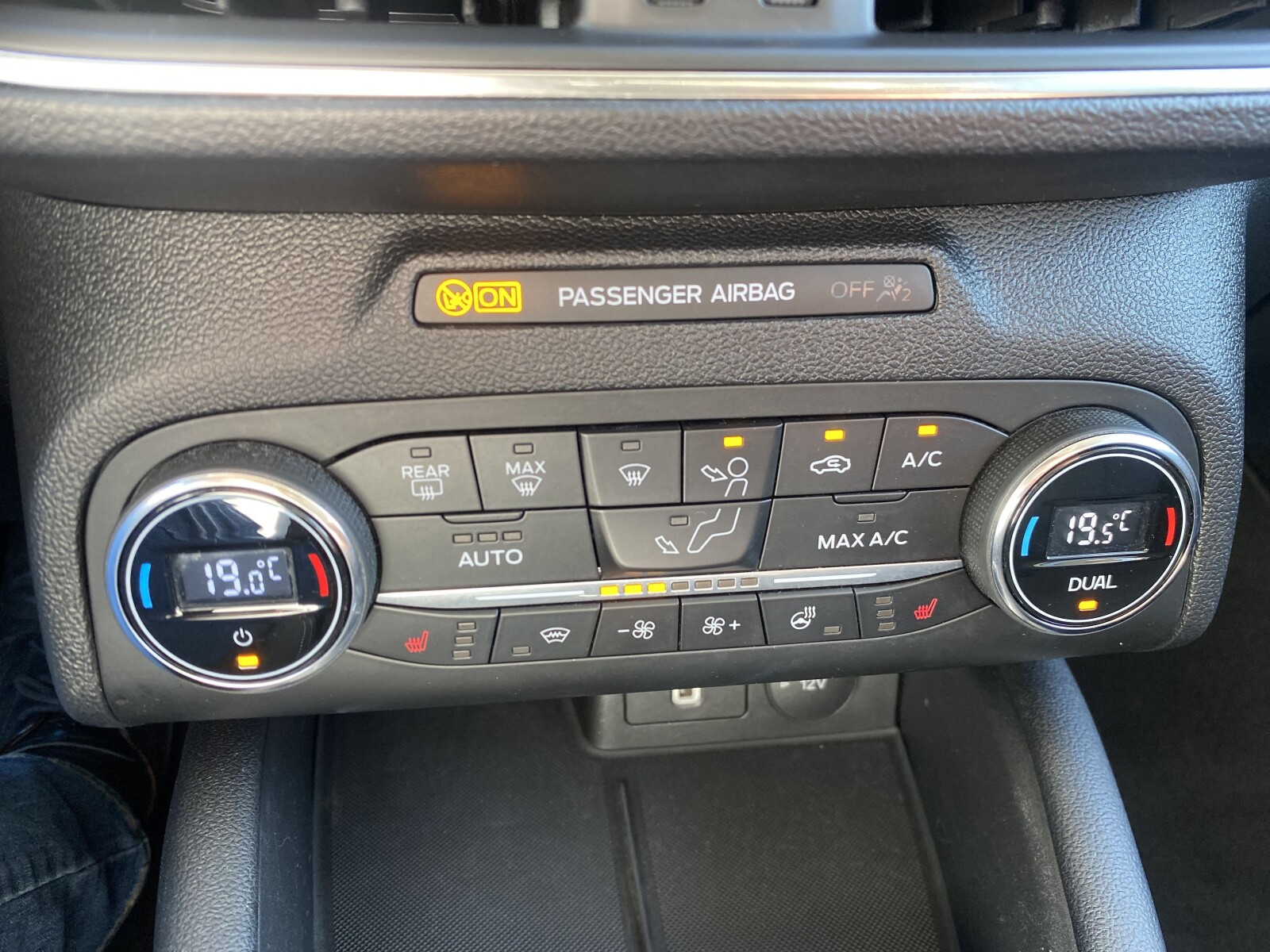 Ford Focus - zdjęcie 21