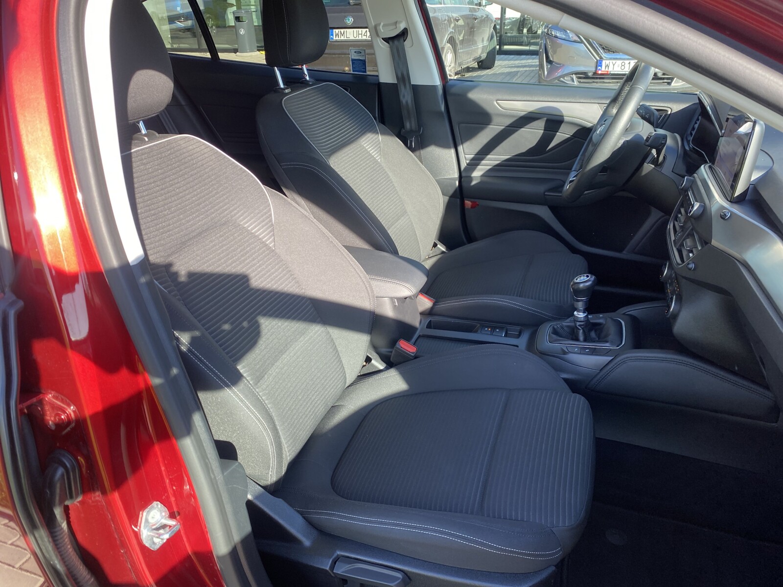 Ford Focus - zdjęcie 15