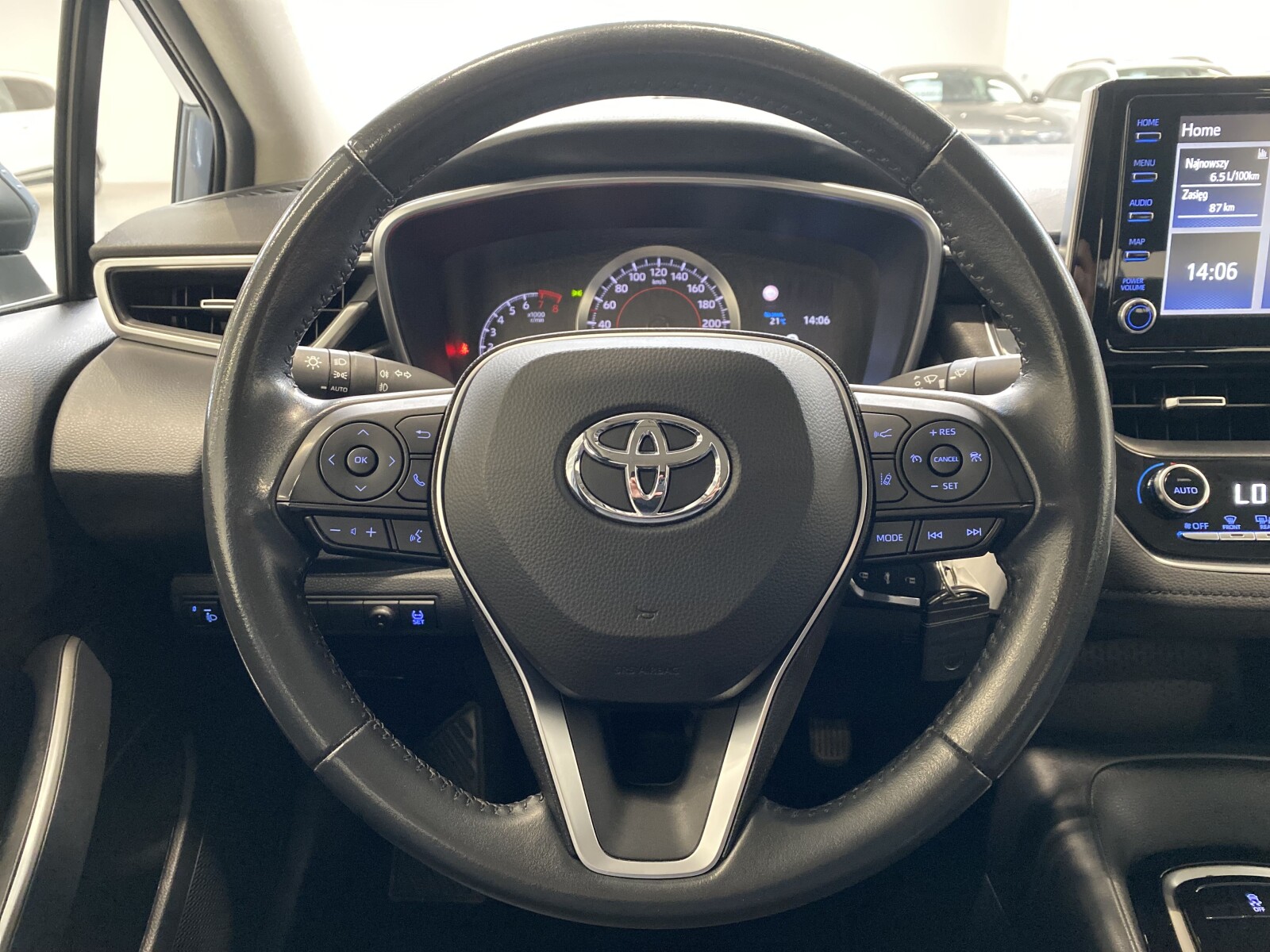 Toyota Corolla - zdjęcie 10