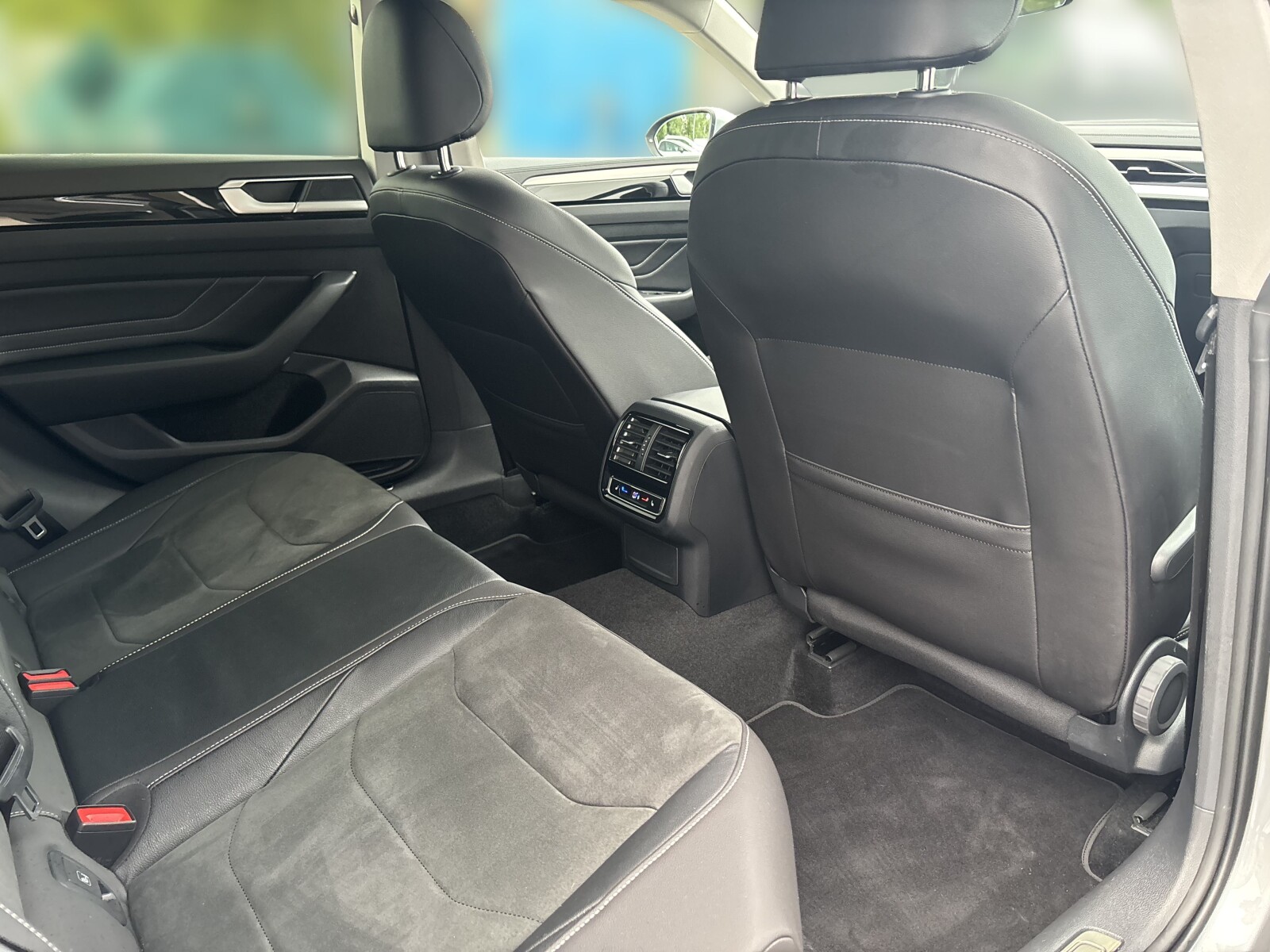 Volkswagen Arteon - zdjęcie 19
