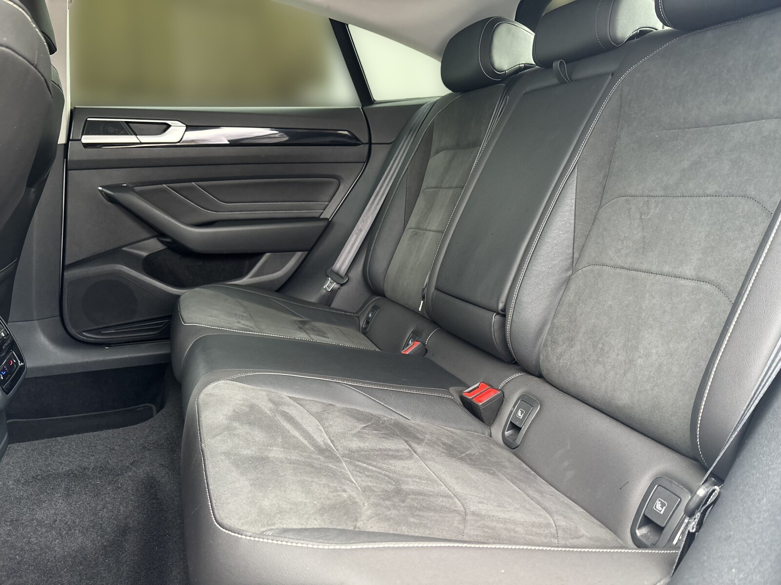 Volkswagen Arteon - zdjęcie 13