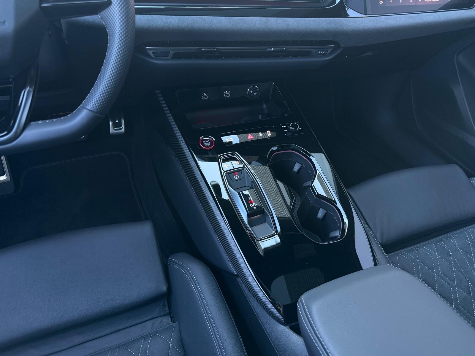 Audi S5 Avant - zdjęcie 32