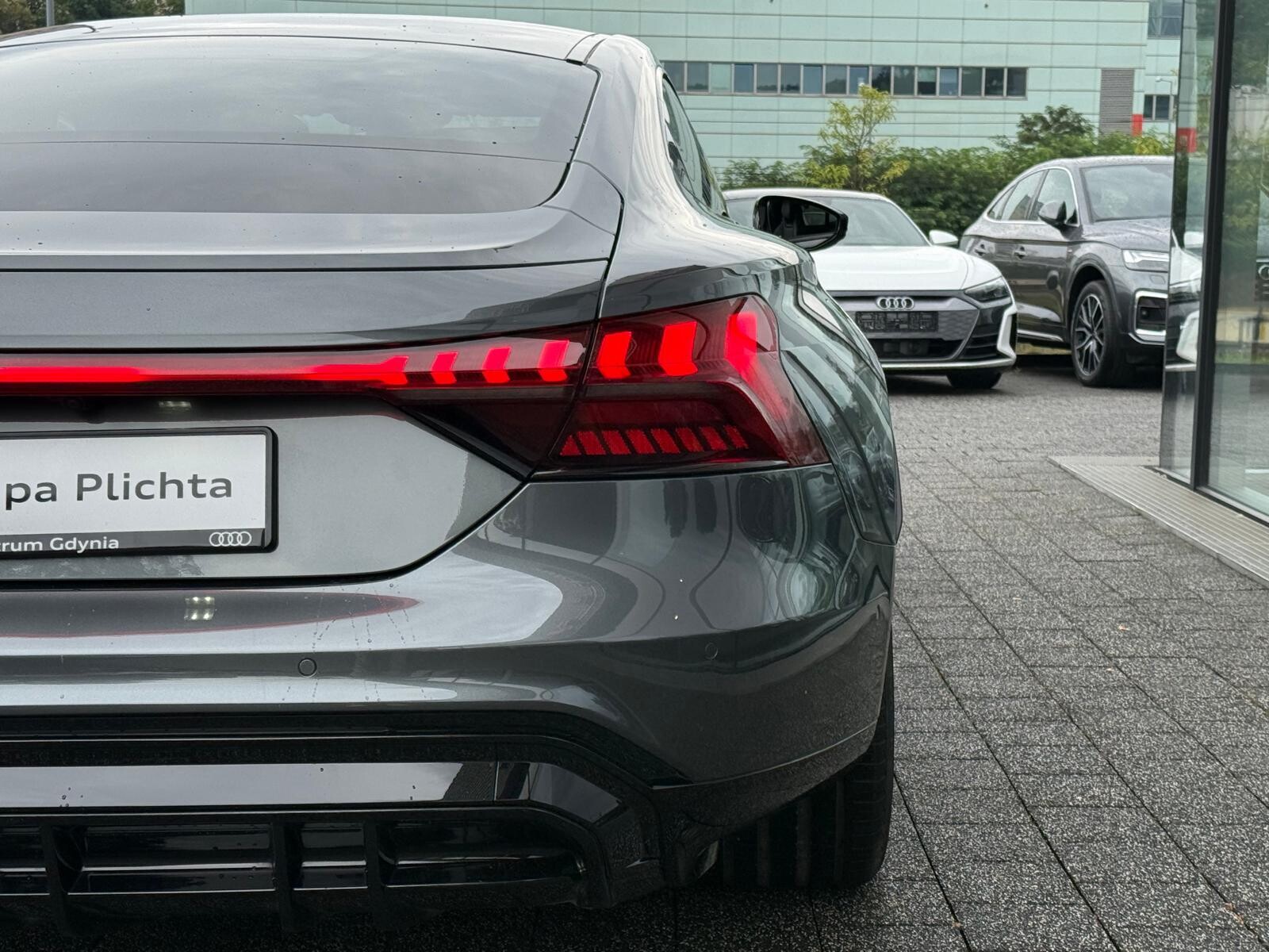 Audi e-tron GT - zdjęcie 11