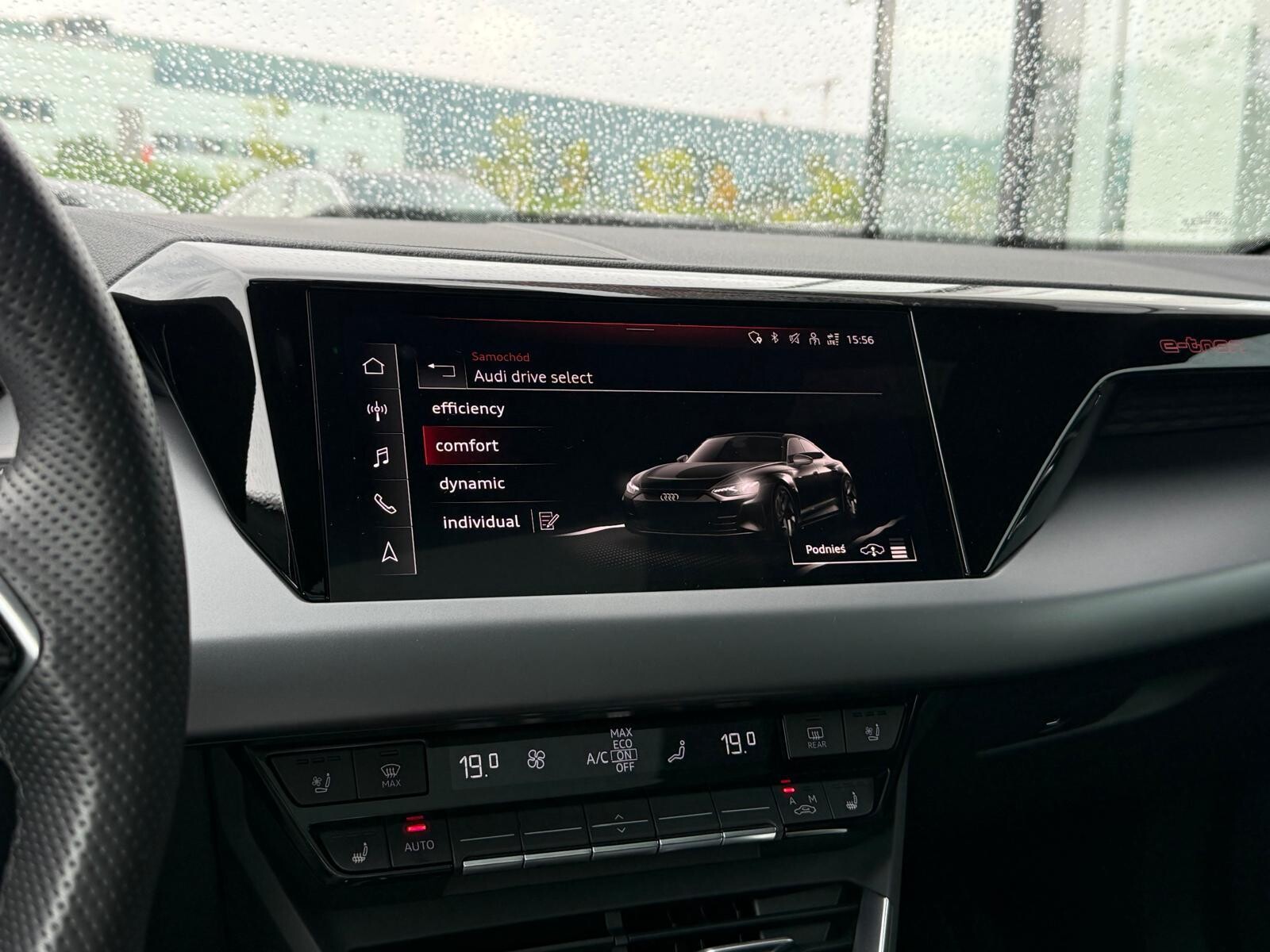 Audi e-tron GT - zdjęcie 31