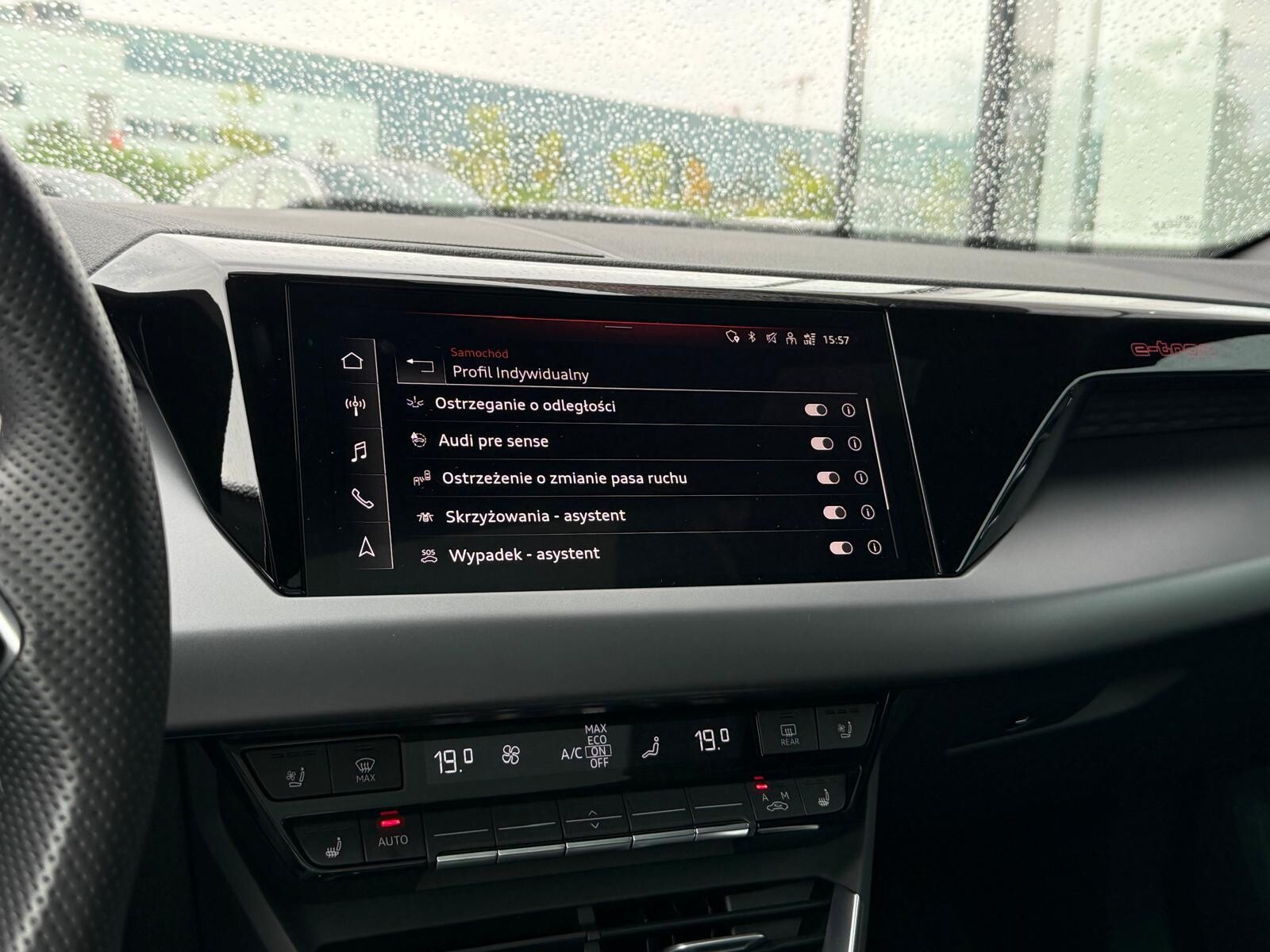 Audi e-tron GT - zdjęcie 37