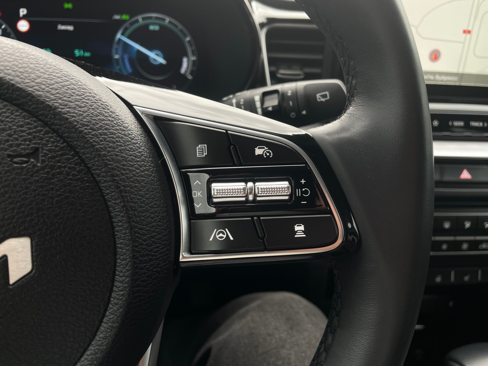 Kia Ceed - zdjęcie 24