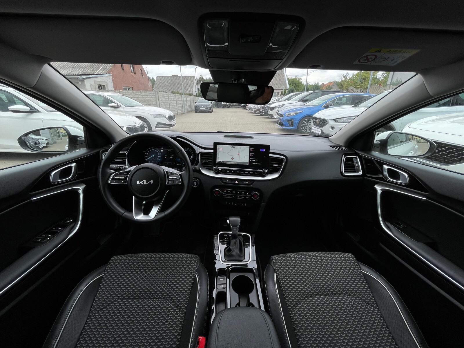 Kia Ceed - zdjęcie 19
