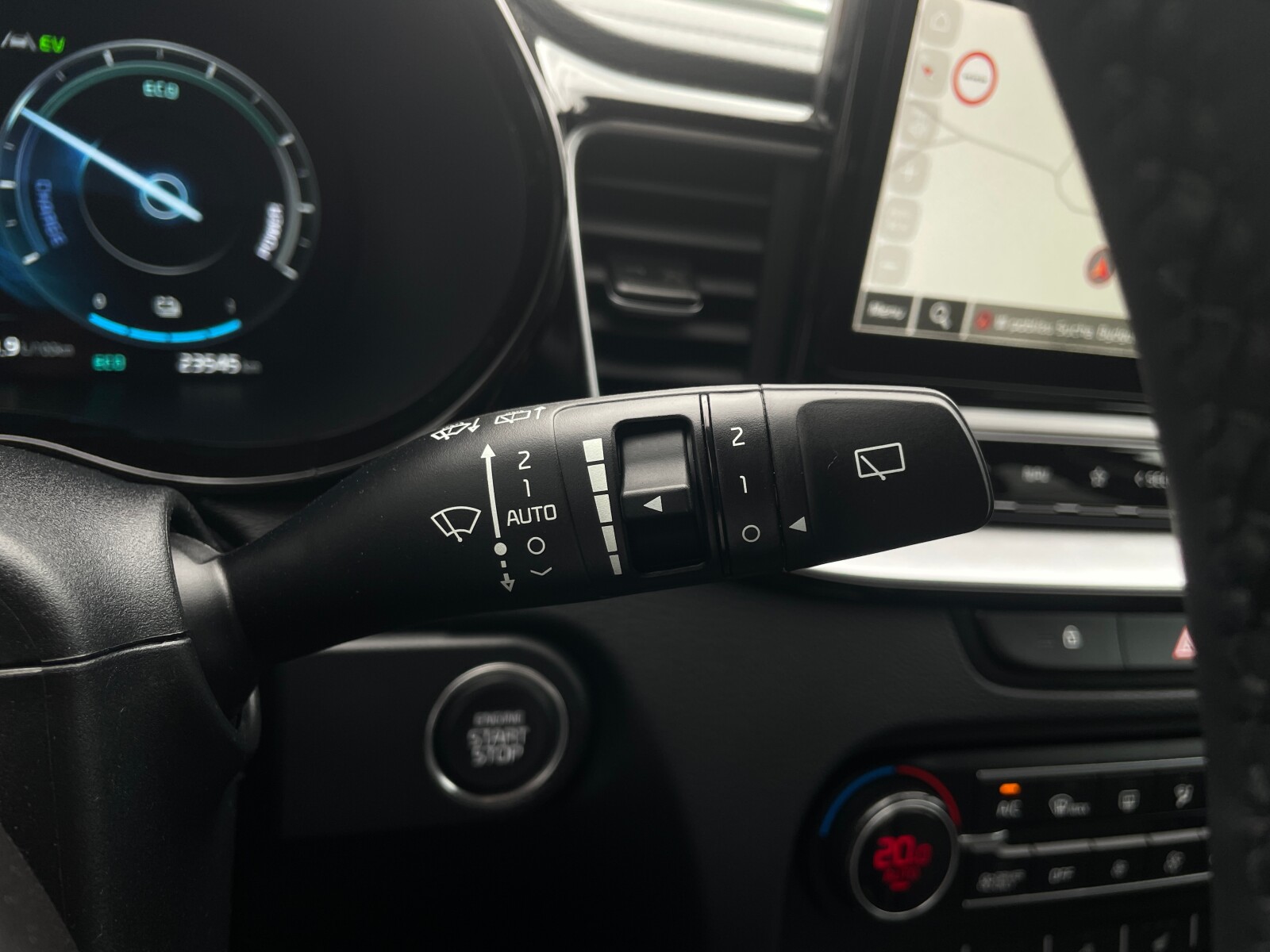 Kia Ceed - zdjęcie 25