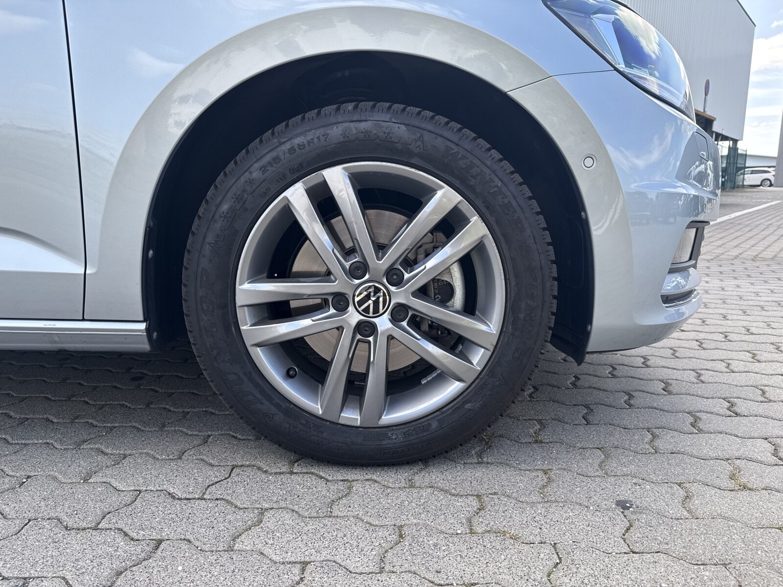 Volkswagen Touran - zdjęcie 40