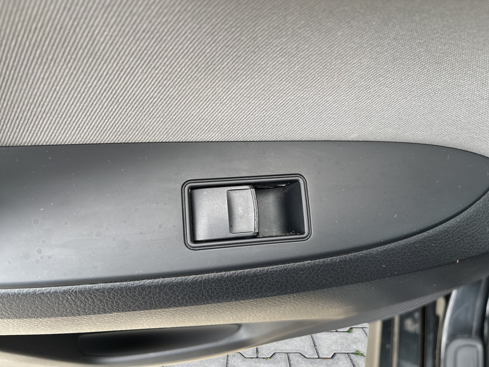 Toyota Avensis - zdjęcie 13