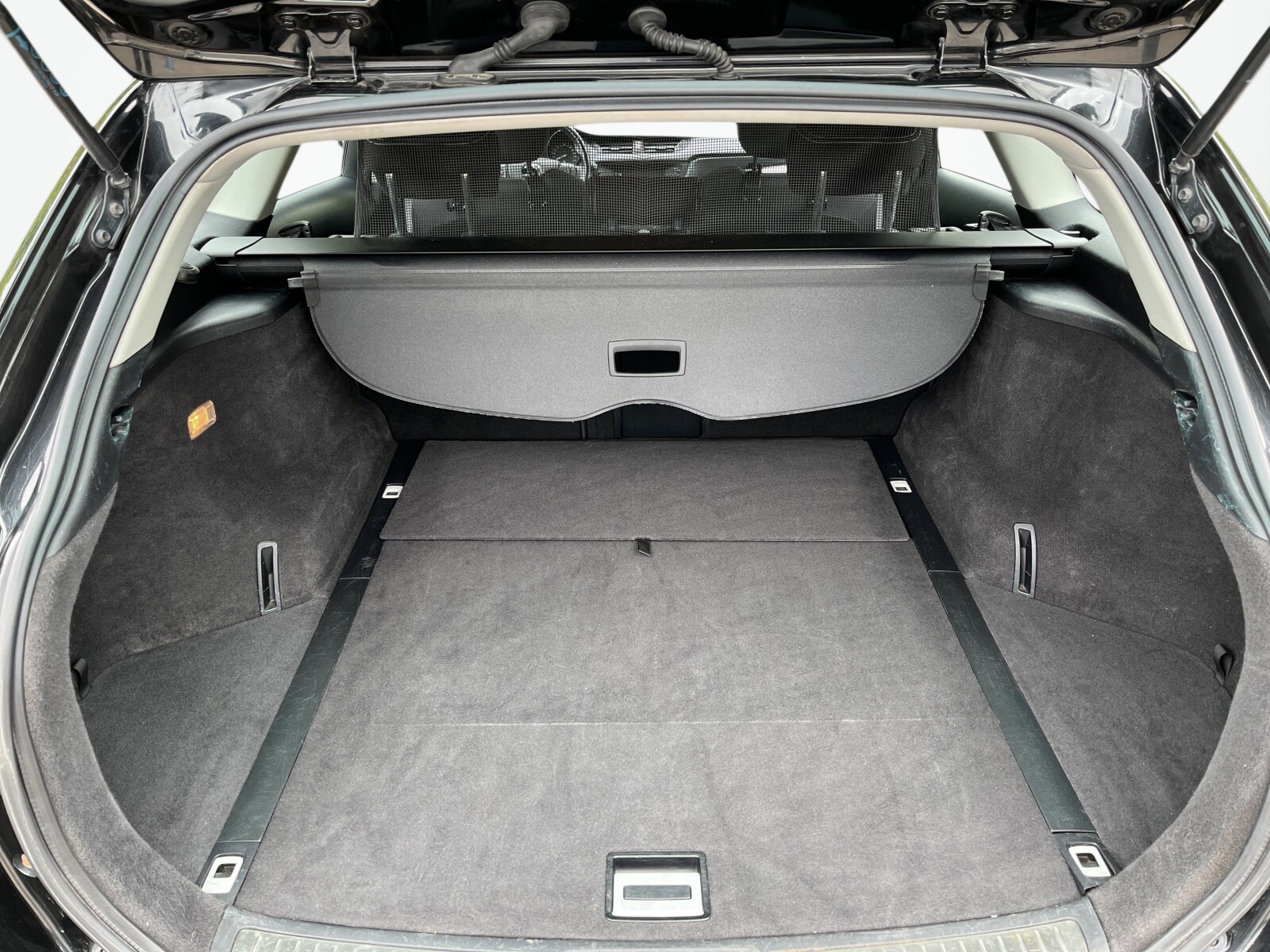 Toyota Avensis - zdjęcie 16