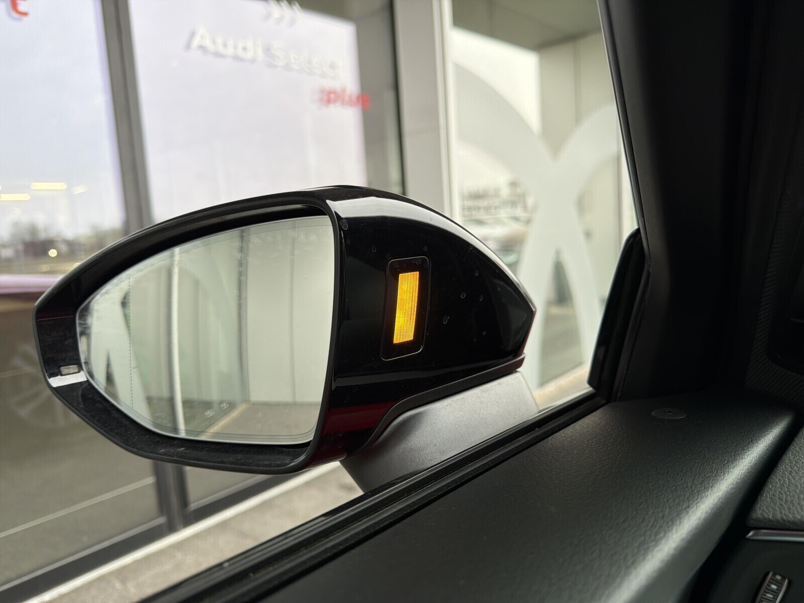 Audi A6 Avant - zdjęcie 31