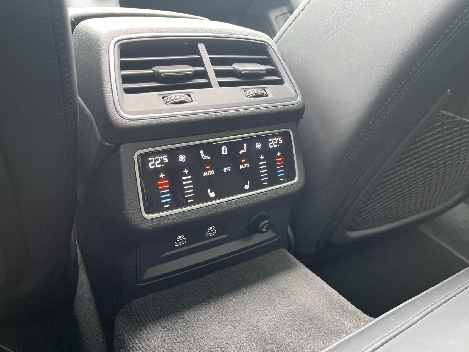 Audi A6 Avant - zdjęcie 23