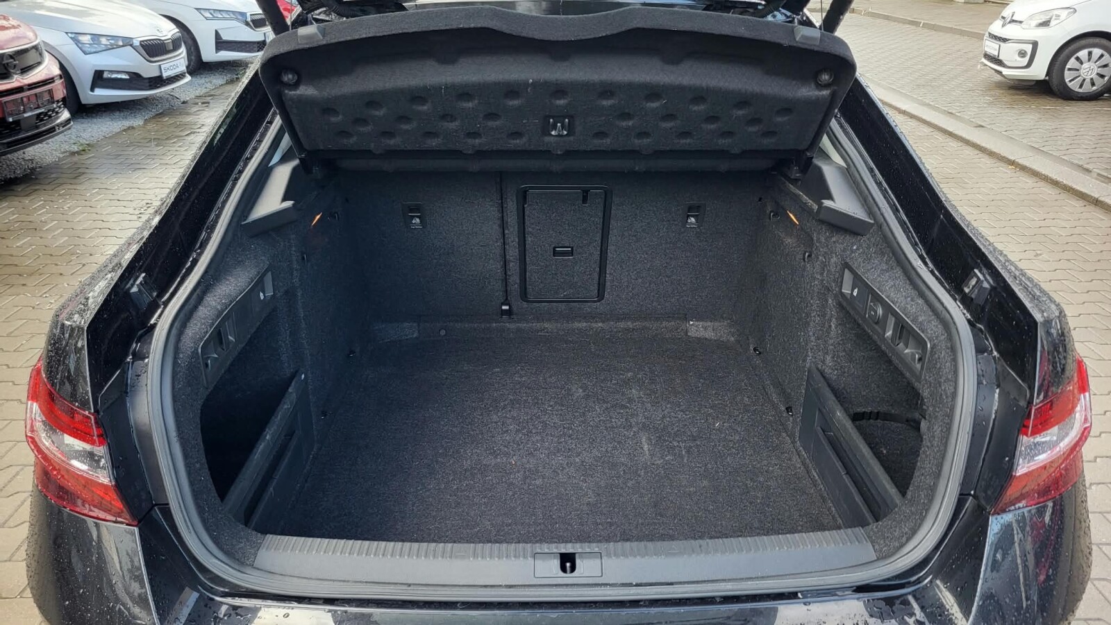 Škoda Superb - zdjęcie 12