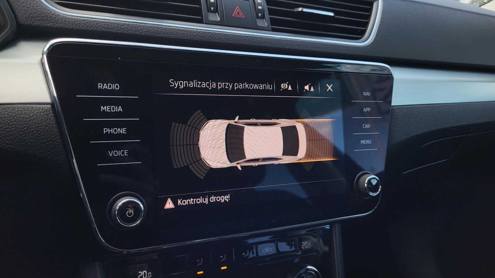 Škoda Superb - zdjęcie 33