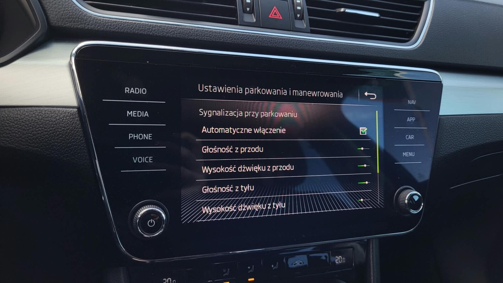 Škoda Superb - zdjęcie 26