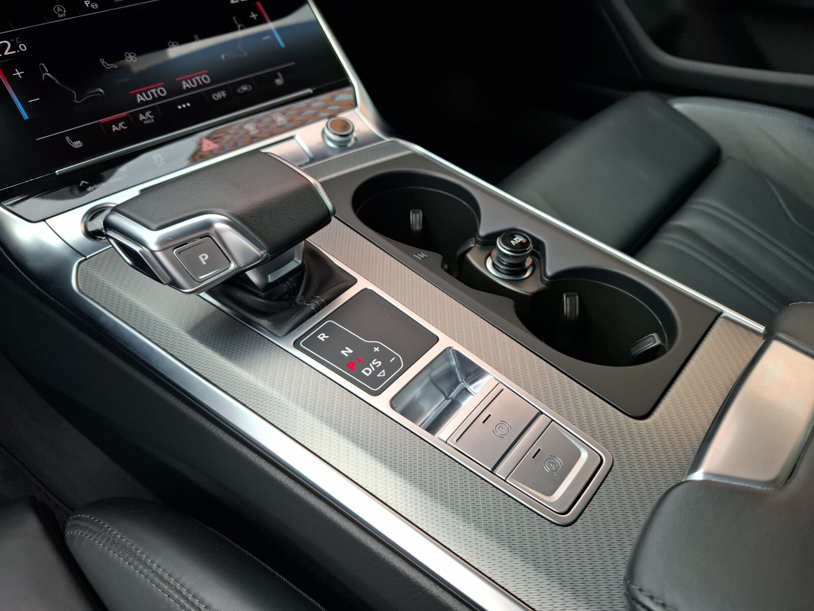 Audi A6 Limousine - zdjęcie 24