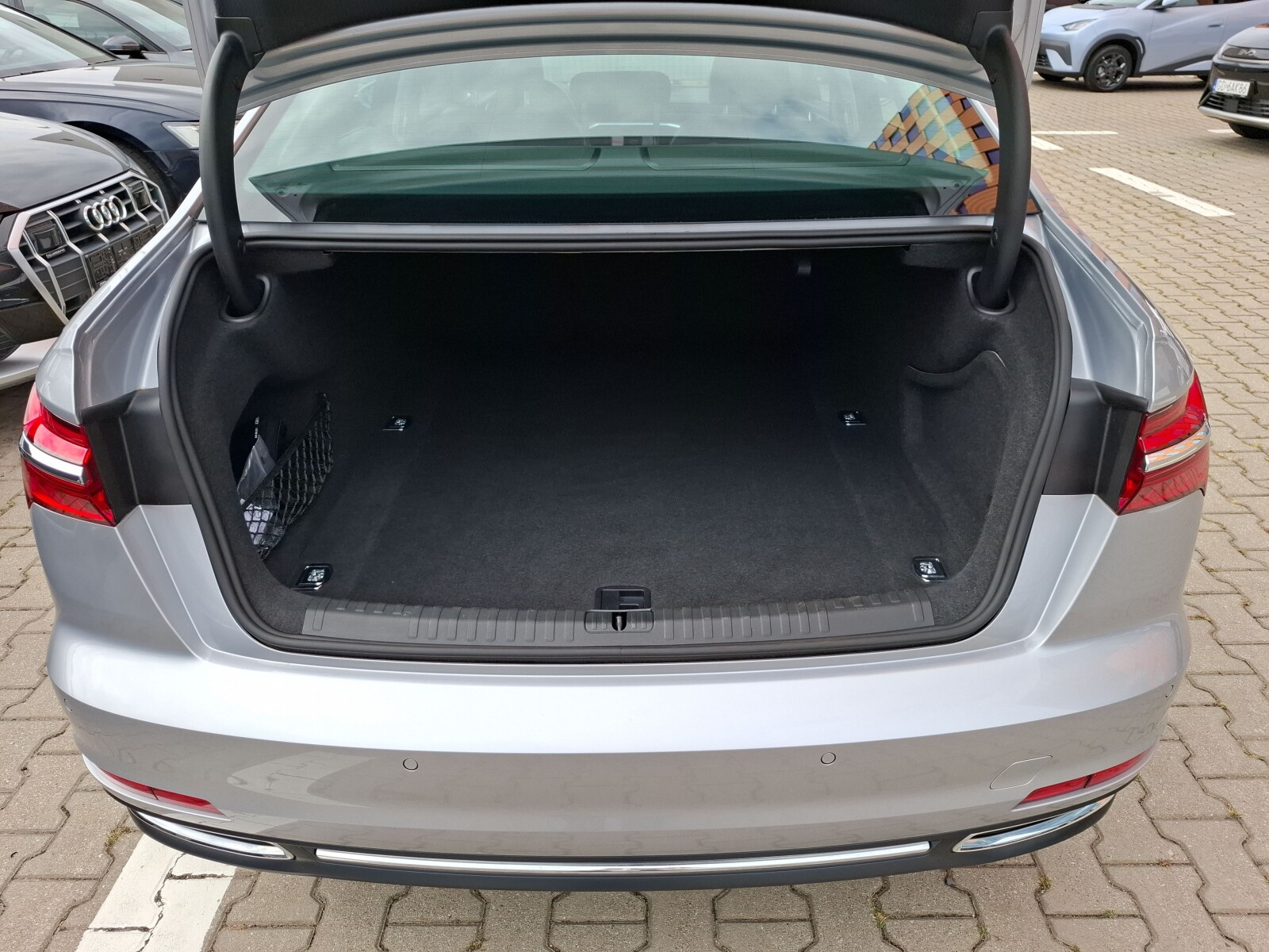 Audi A6 Limousine - zdjęcie 9